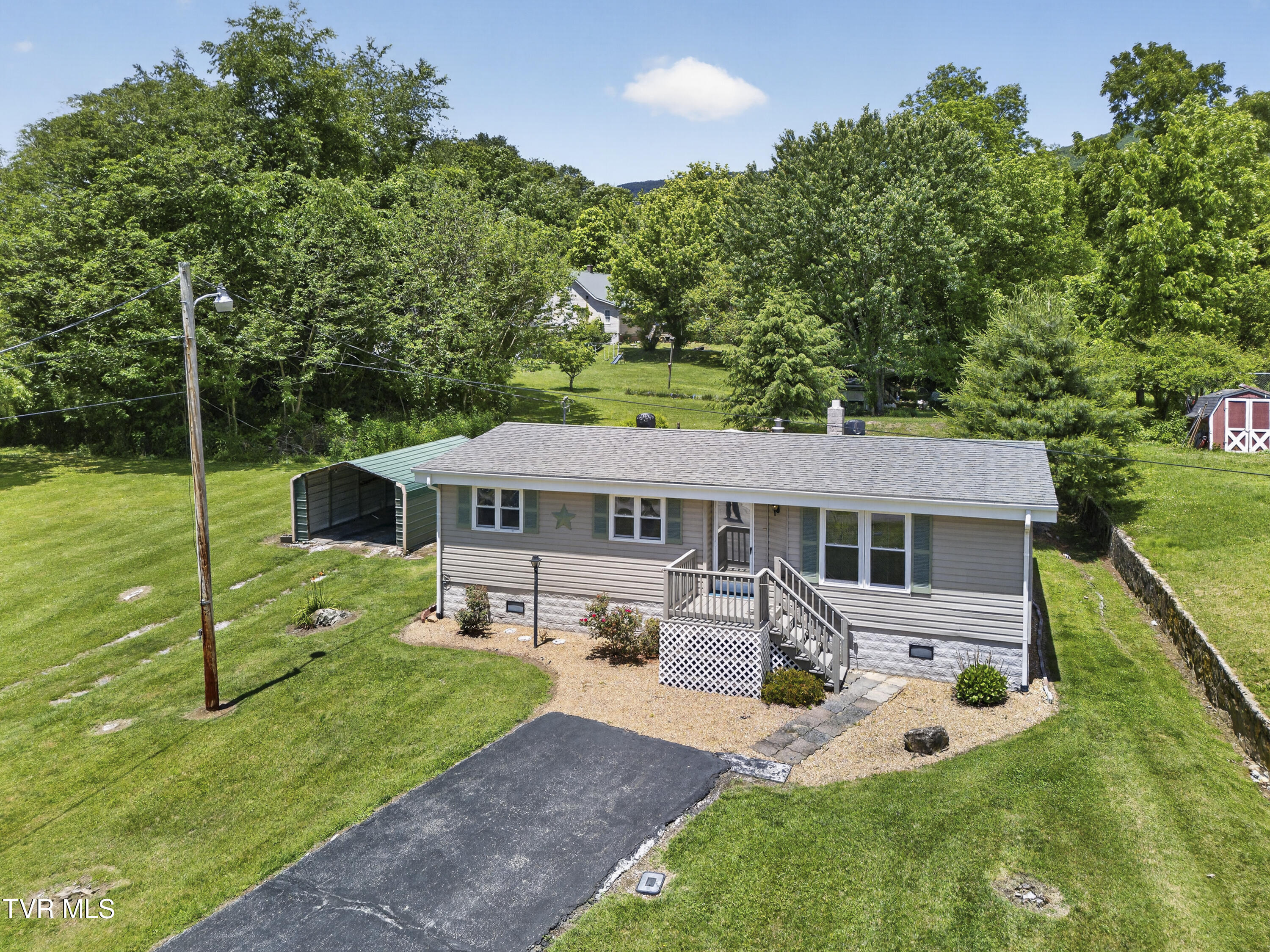 714 Allison Gap Road — photo