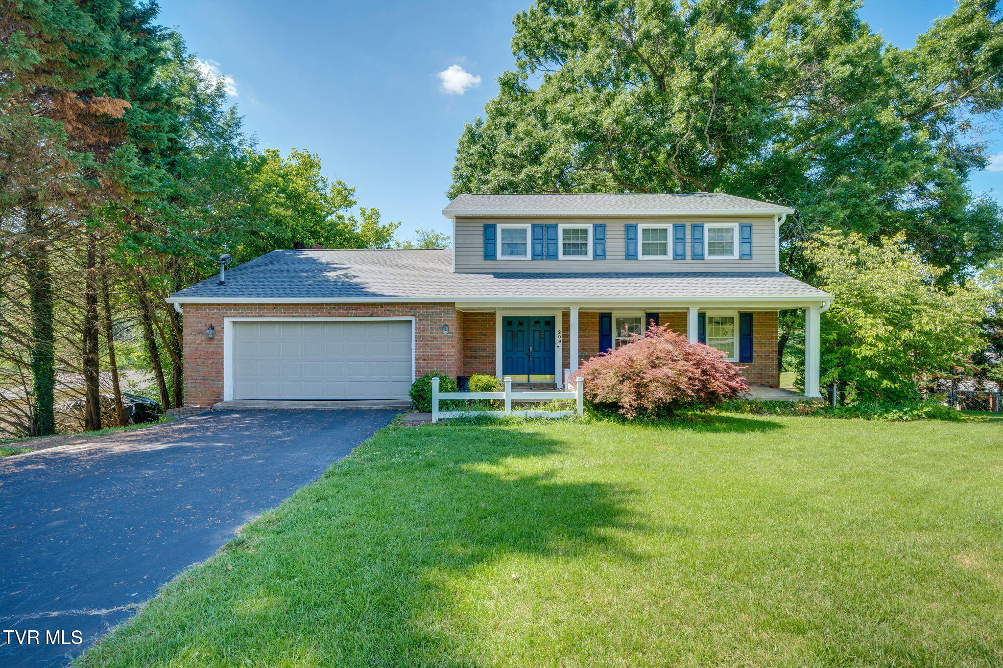 209 Coralwood Drive — photo