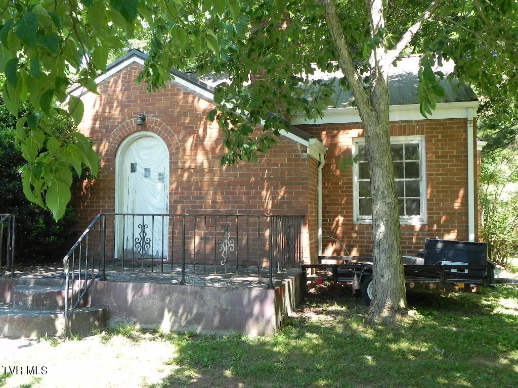 1313 West Main Street — photo