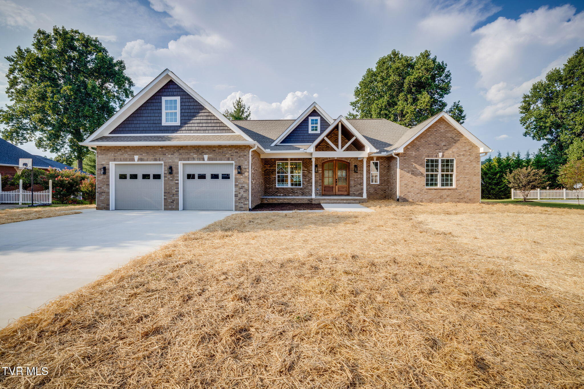 2622 Halifax Drive — photo