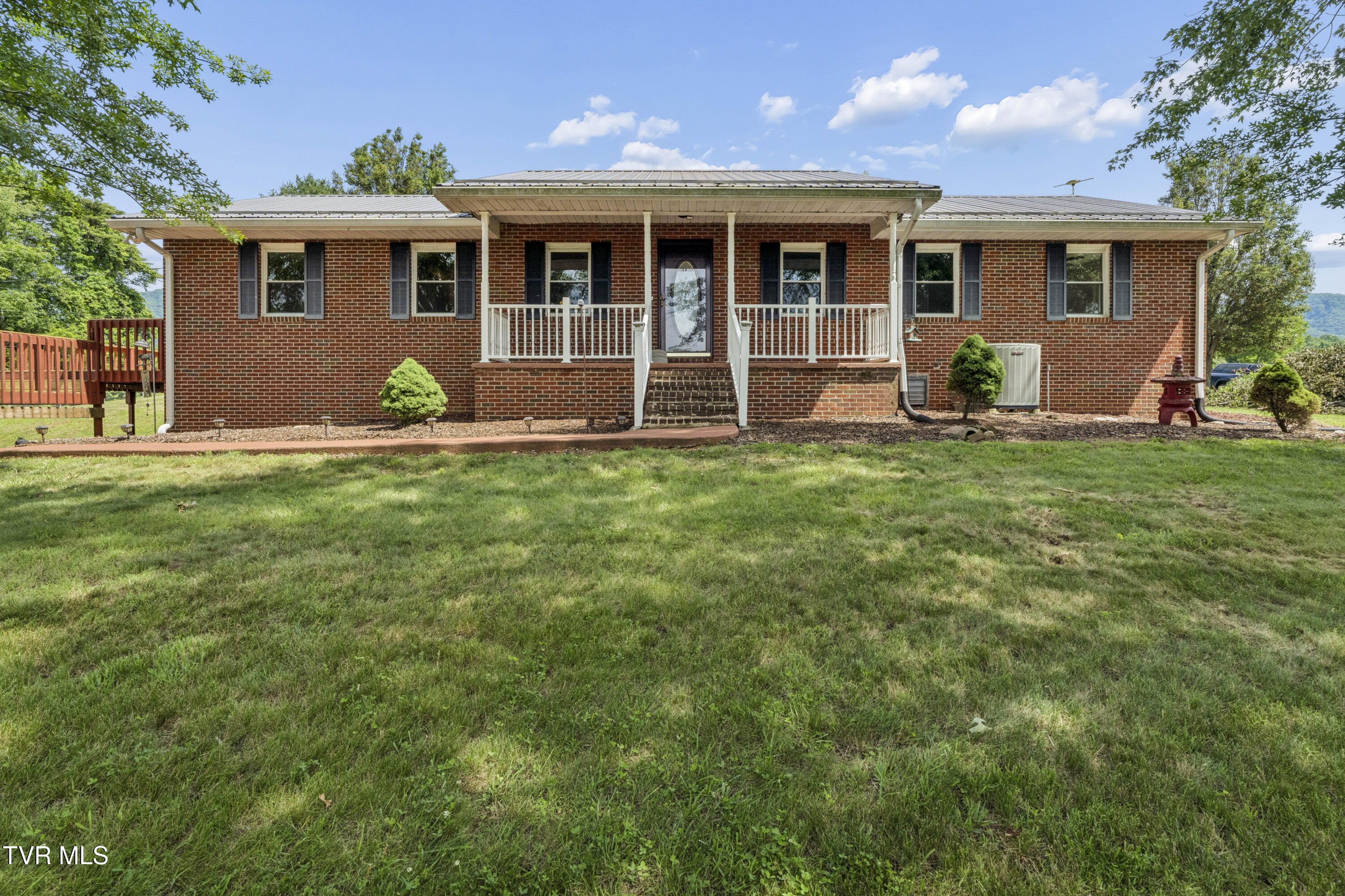 138 Burton France Road — photo