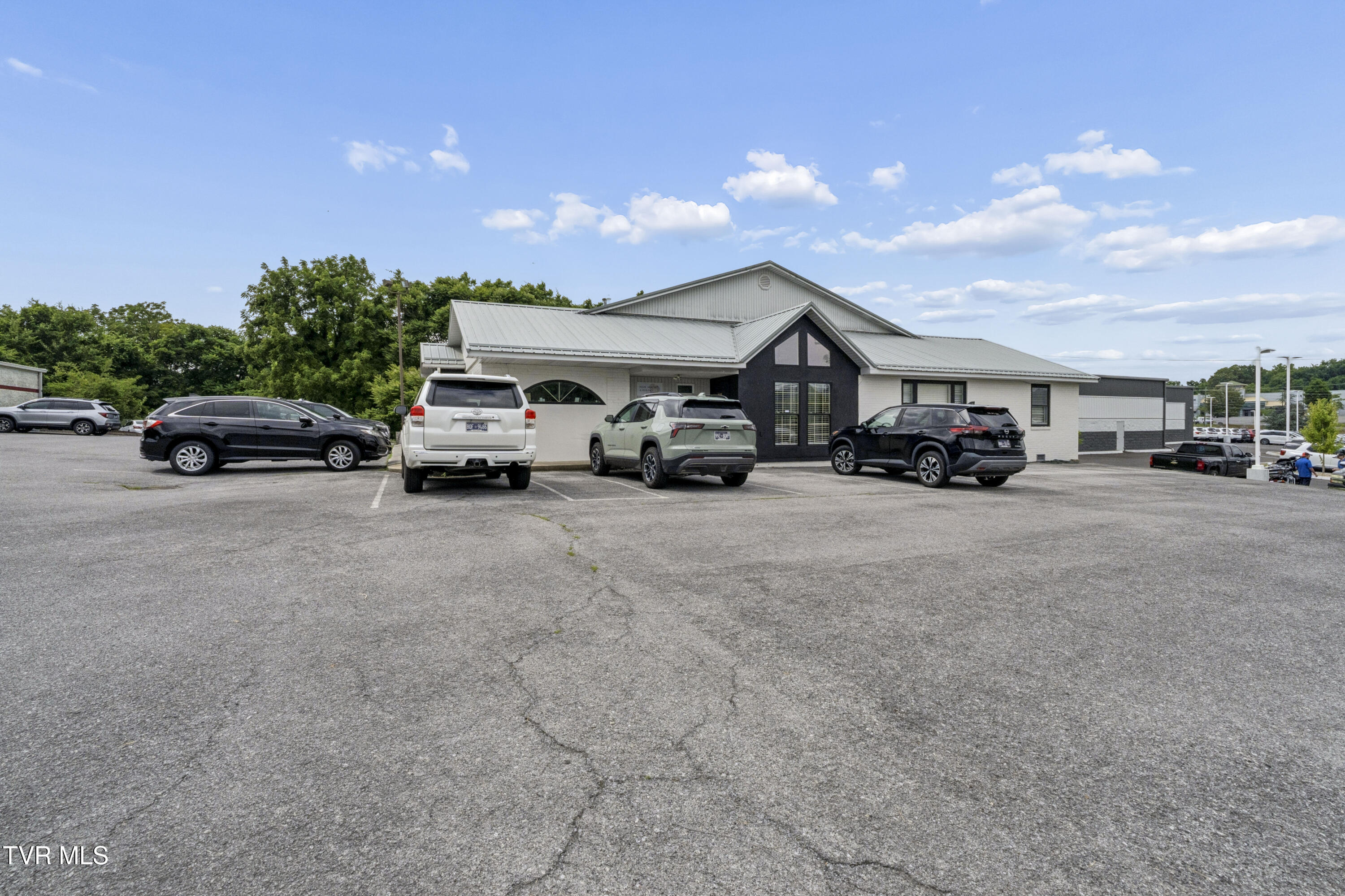 200 High Point Drive — photo
