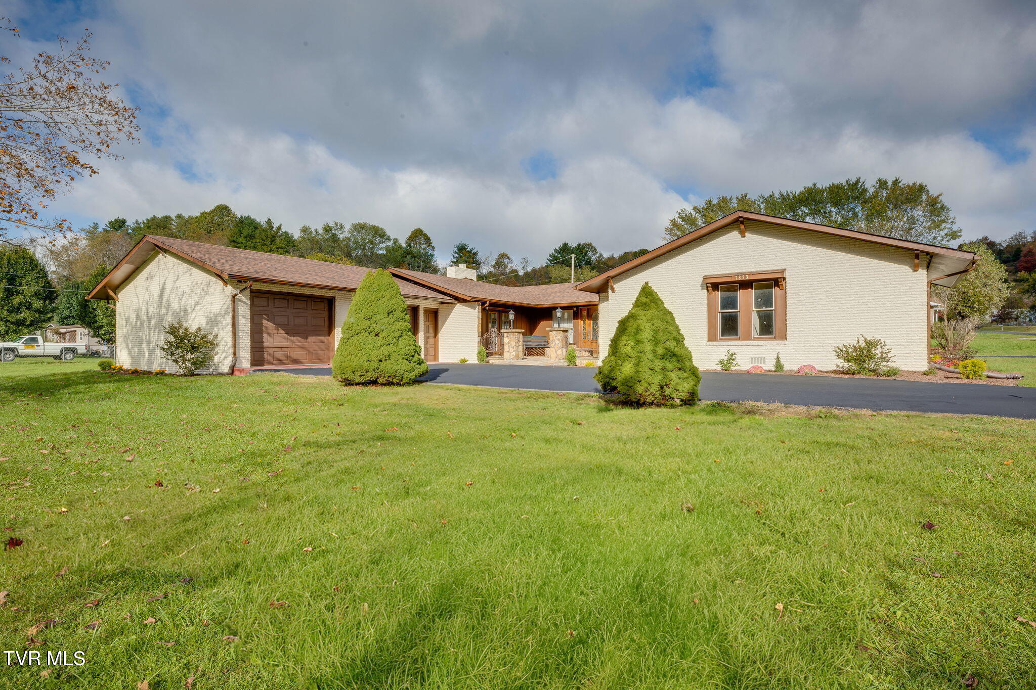 7893 Baptist Valley Road — photo