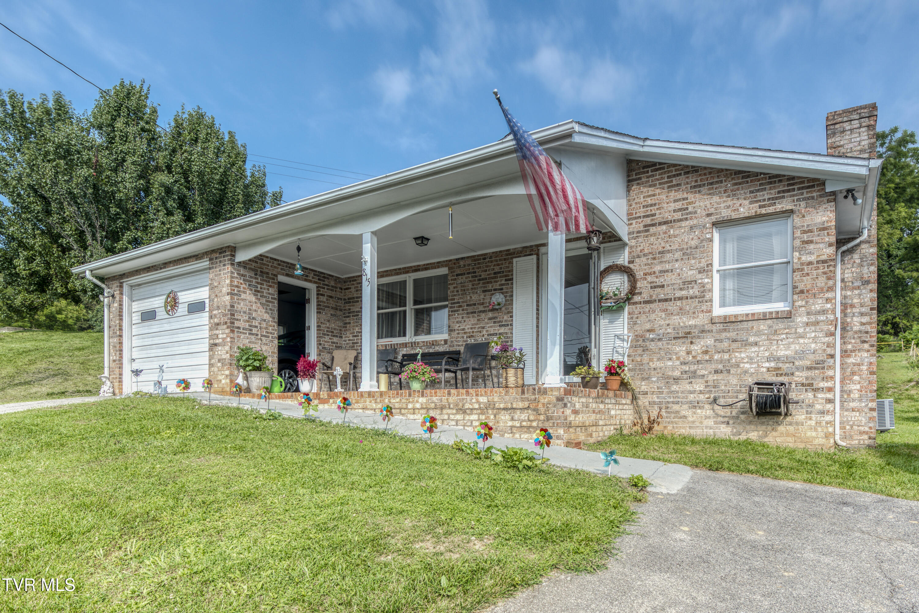 815 North Main Street — photo