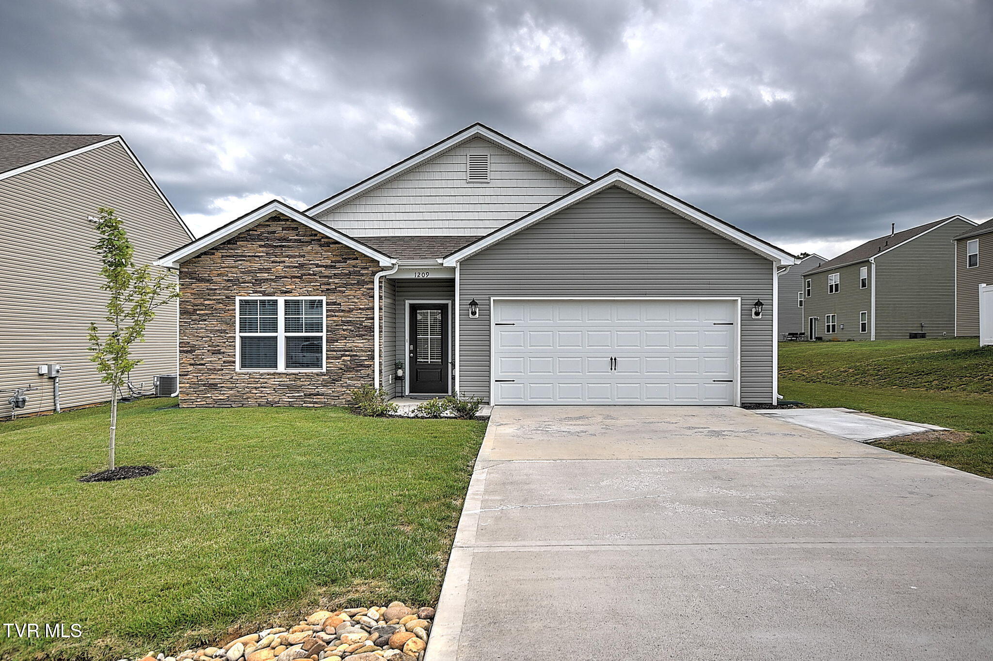 1209 Valley Parke Drive — photo