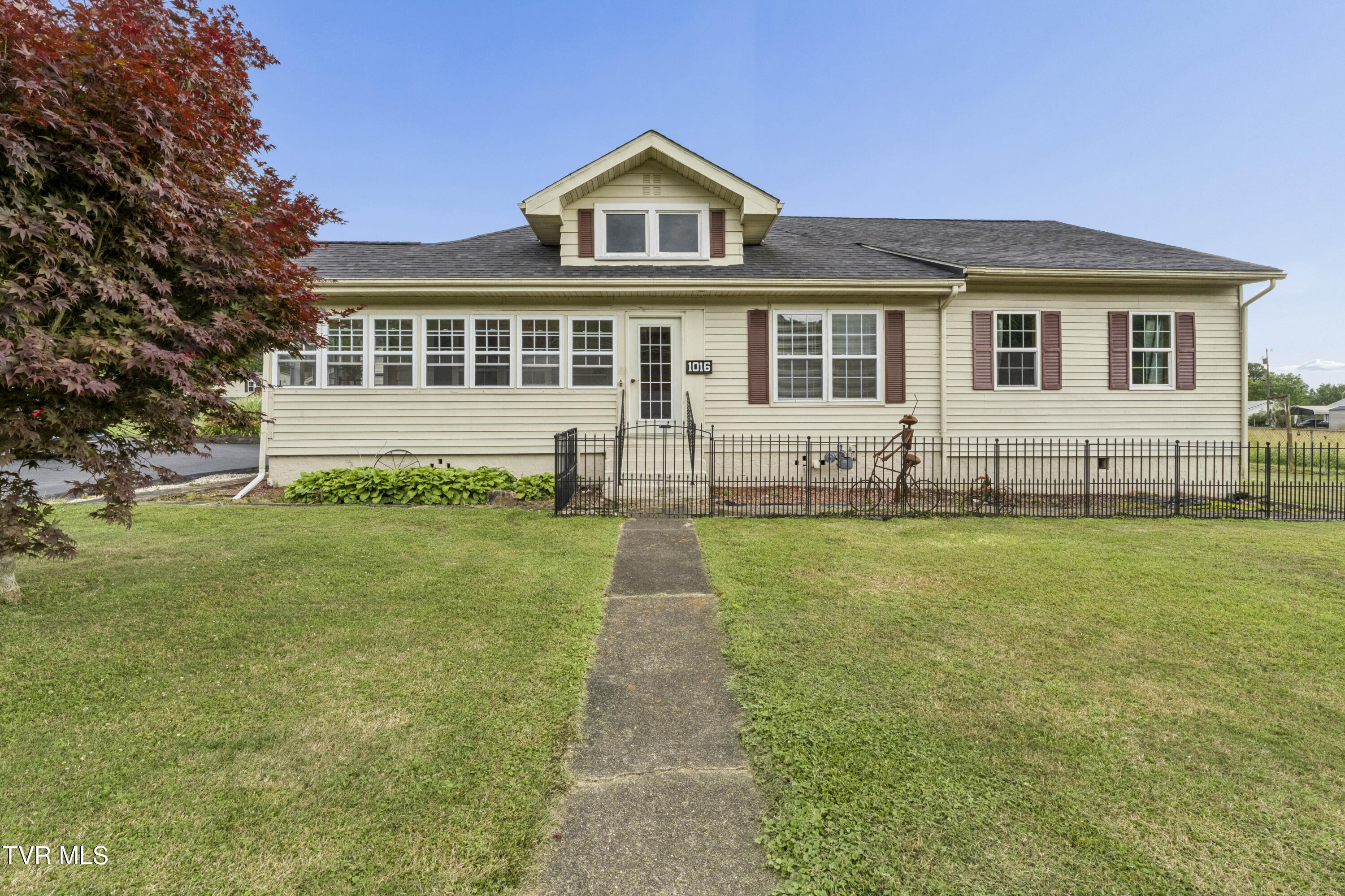 1016 Rock Creek Road — photo
