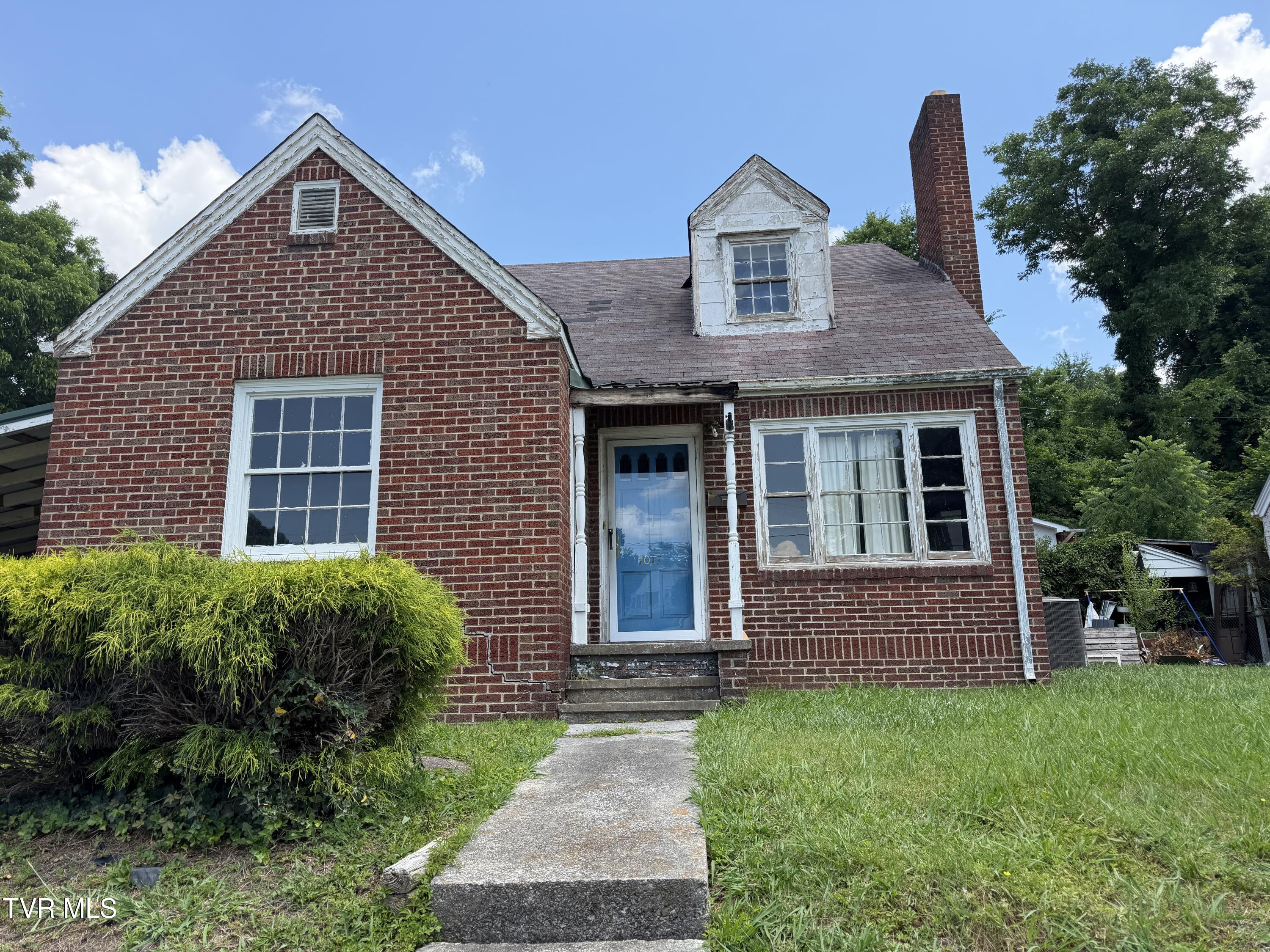 1017 Yadkin Street — photo
