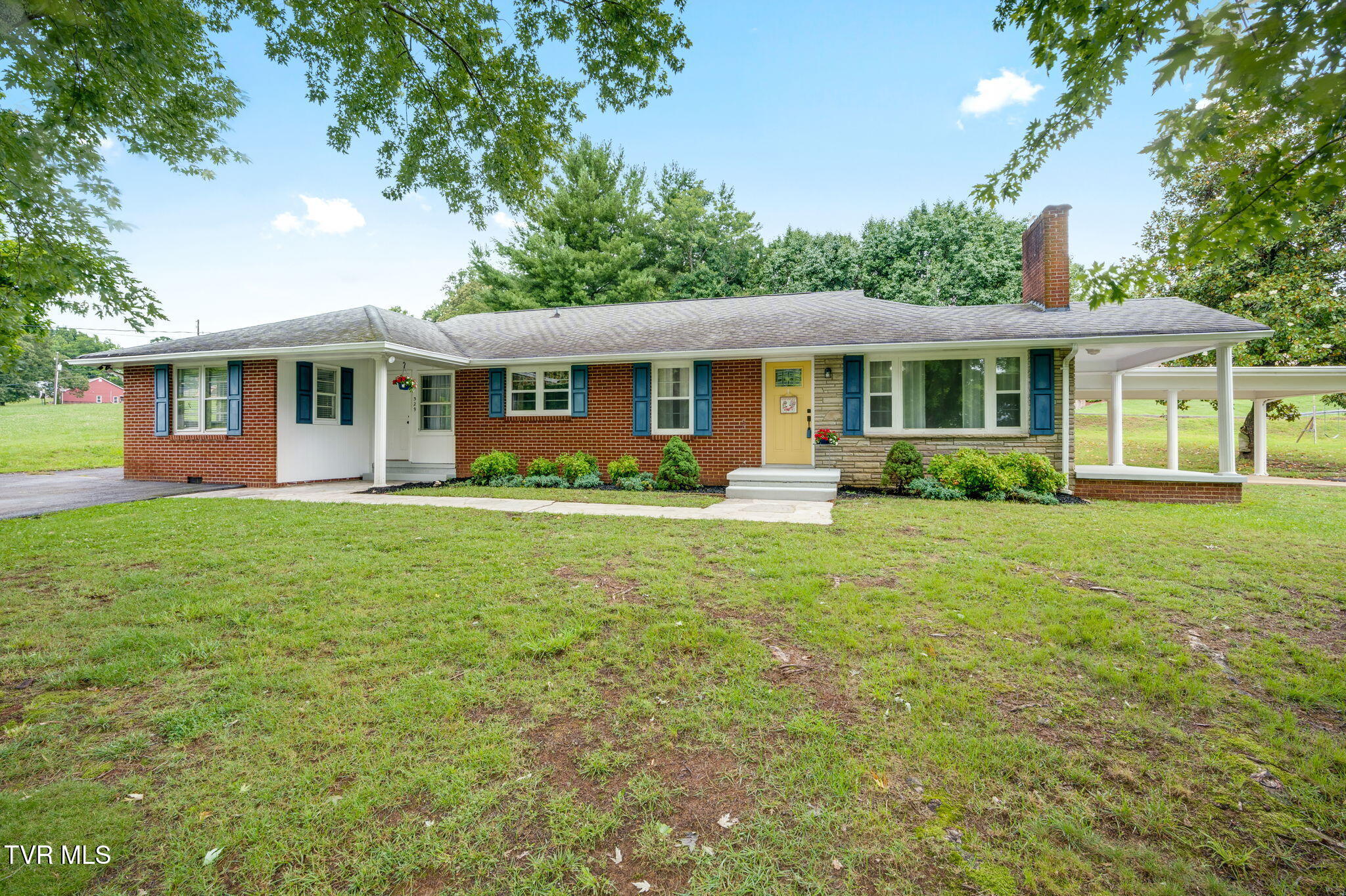 329 Lewis Lane — photo