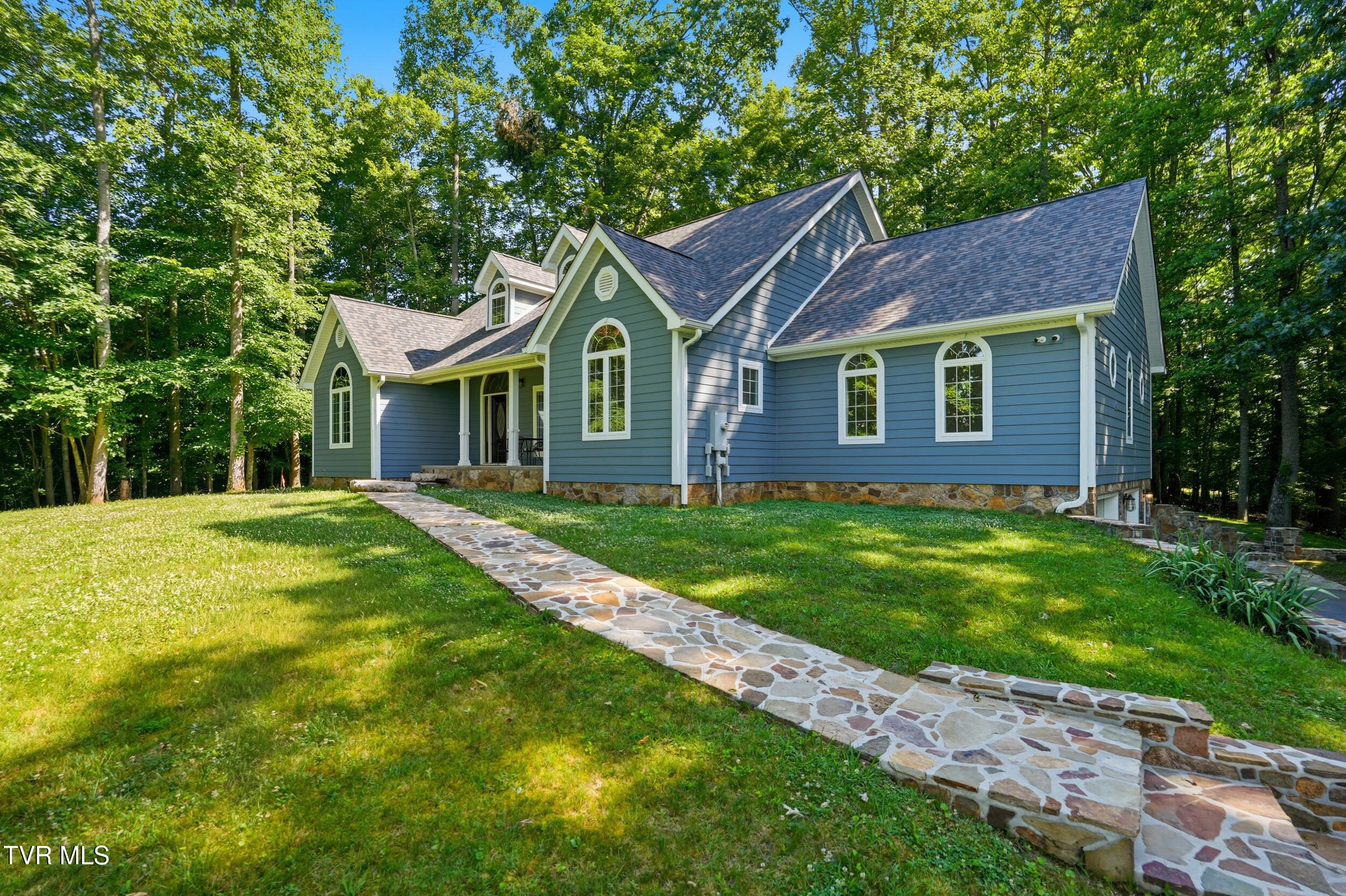 4714 Powell Valley Road — photo