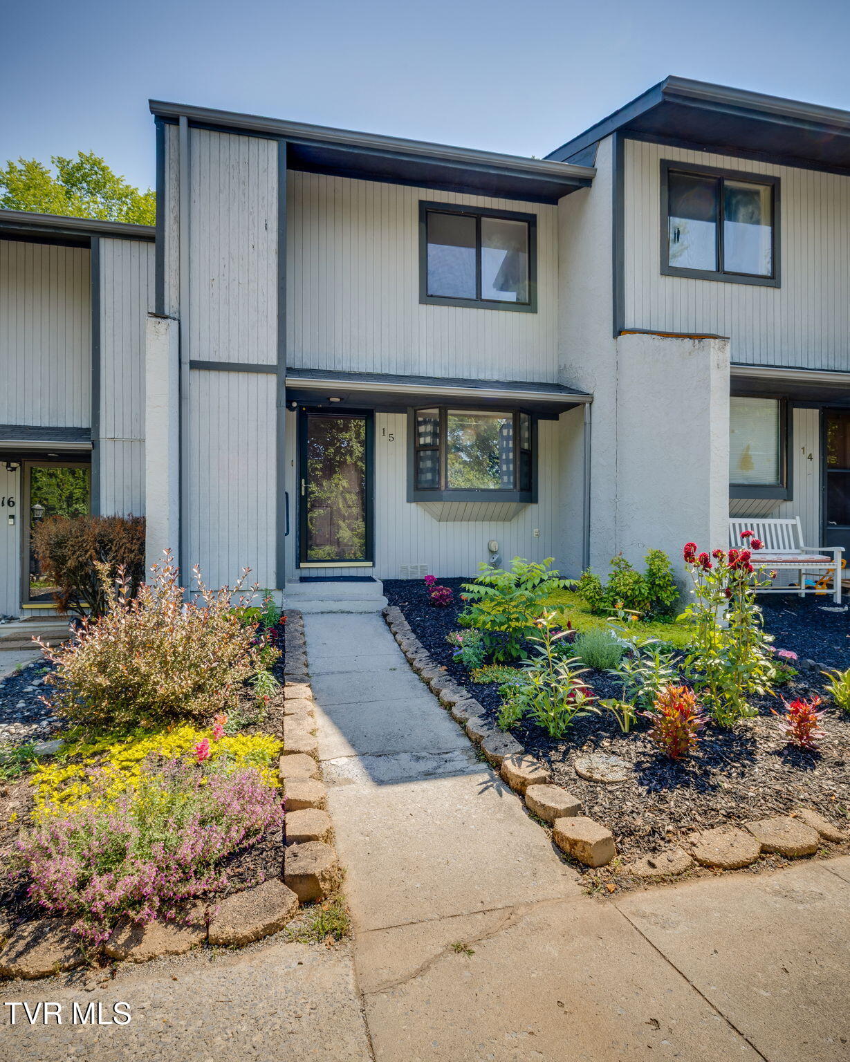 2420 Volunteer Parkway Apt 15 — photo