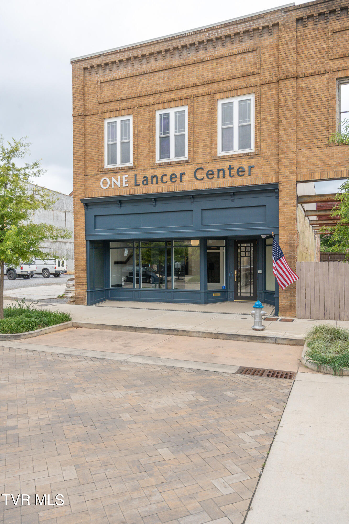 132 West Depot Street 1 — photo
