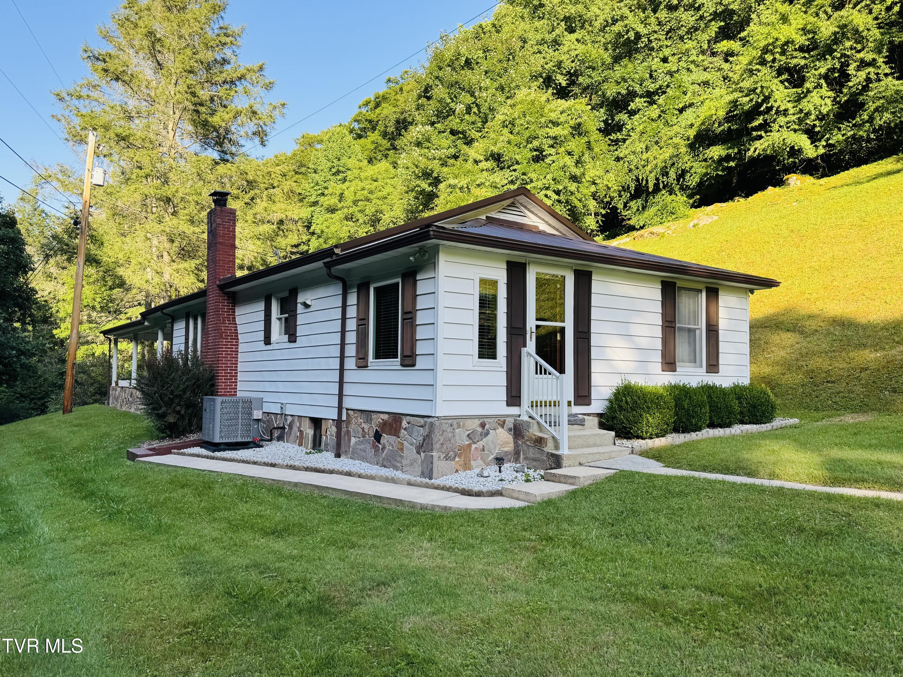 235 Keith Hollow — photo