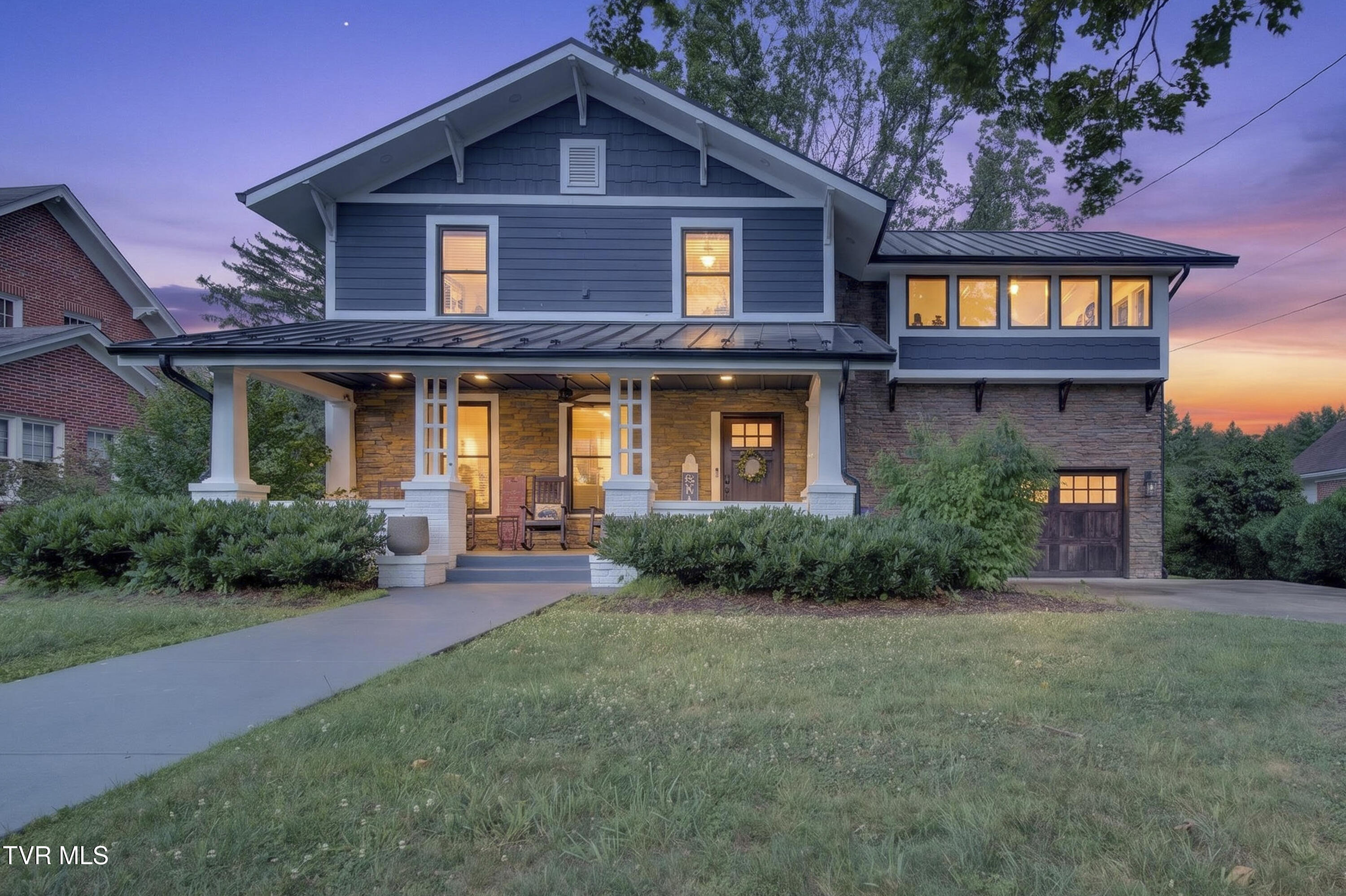 175 Northeast Stonewall Heights — photo