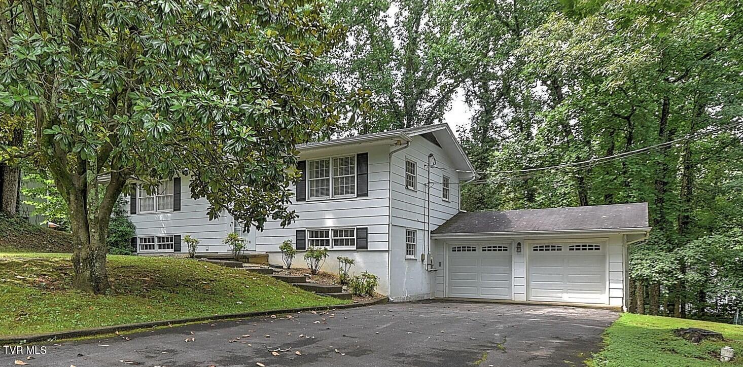 1410 Brentwood Drive — photo