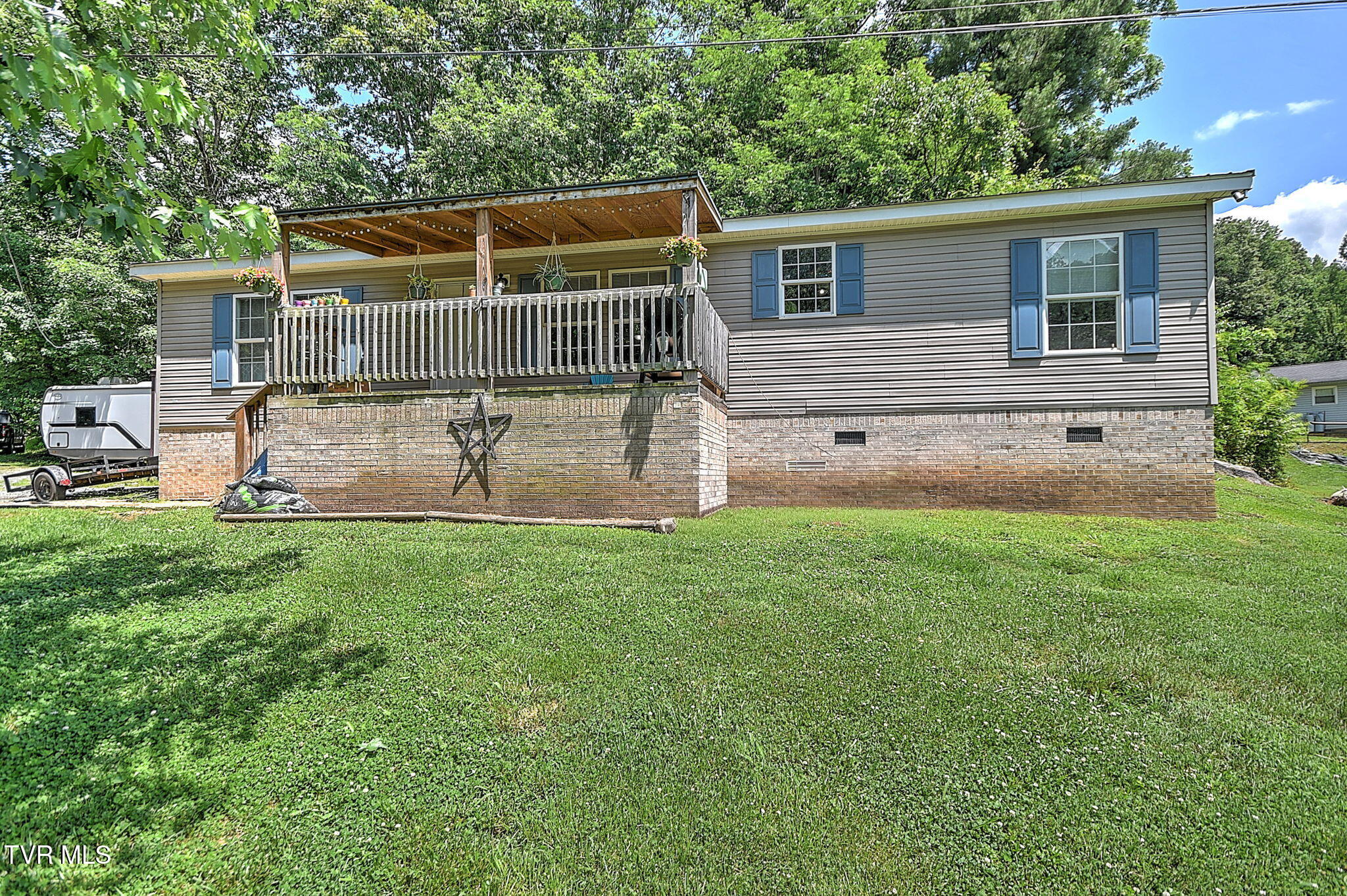 572 Meadow Lark Street — photo