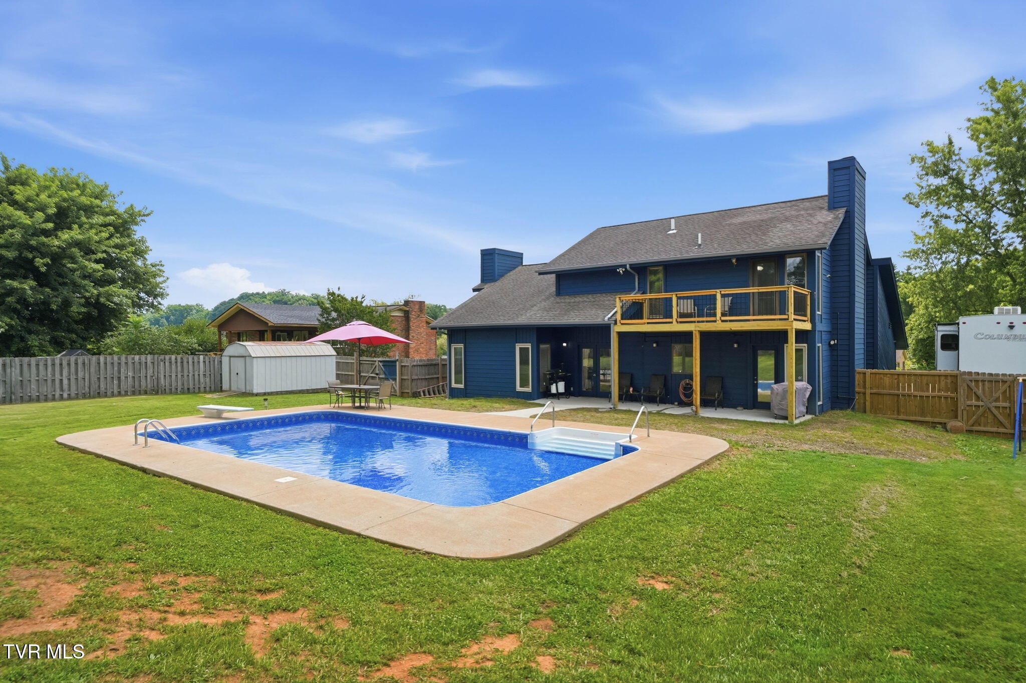 731 Redwood Drive — photo