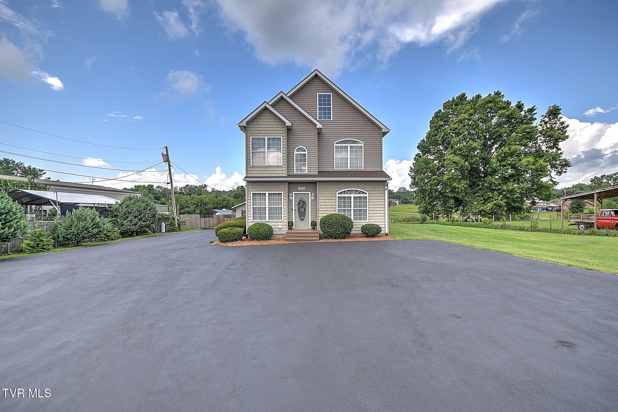 15519 Lee Highway — photo