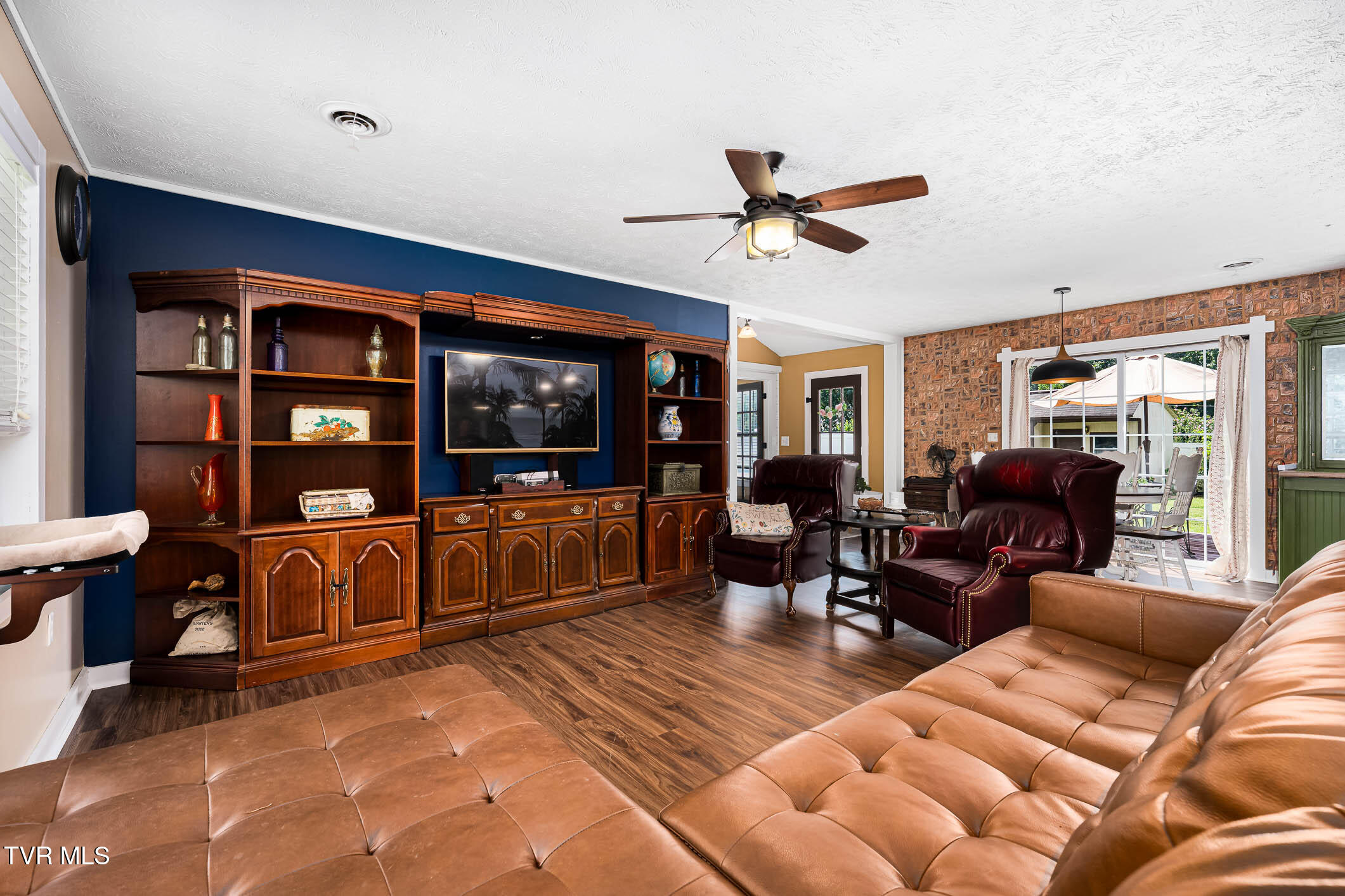 435 Easley Drive — photo