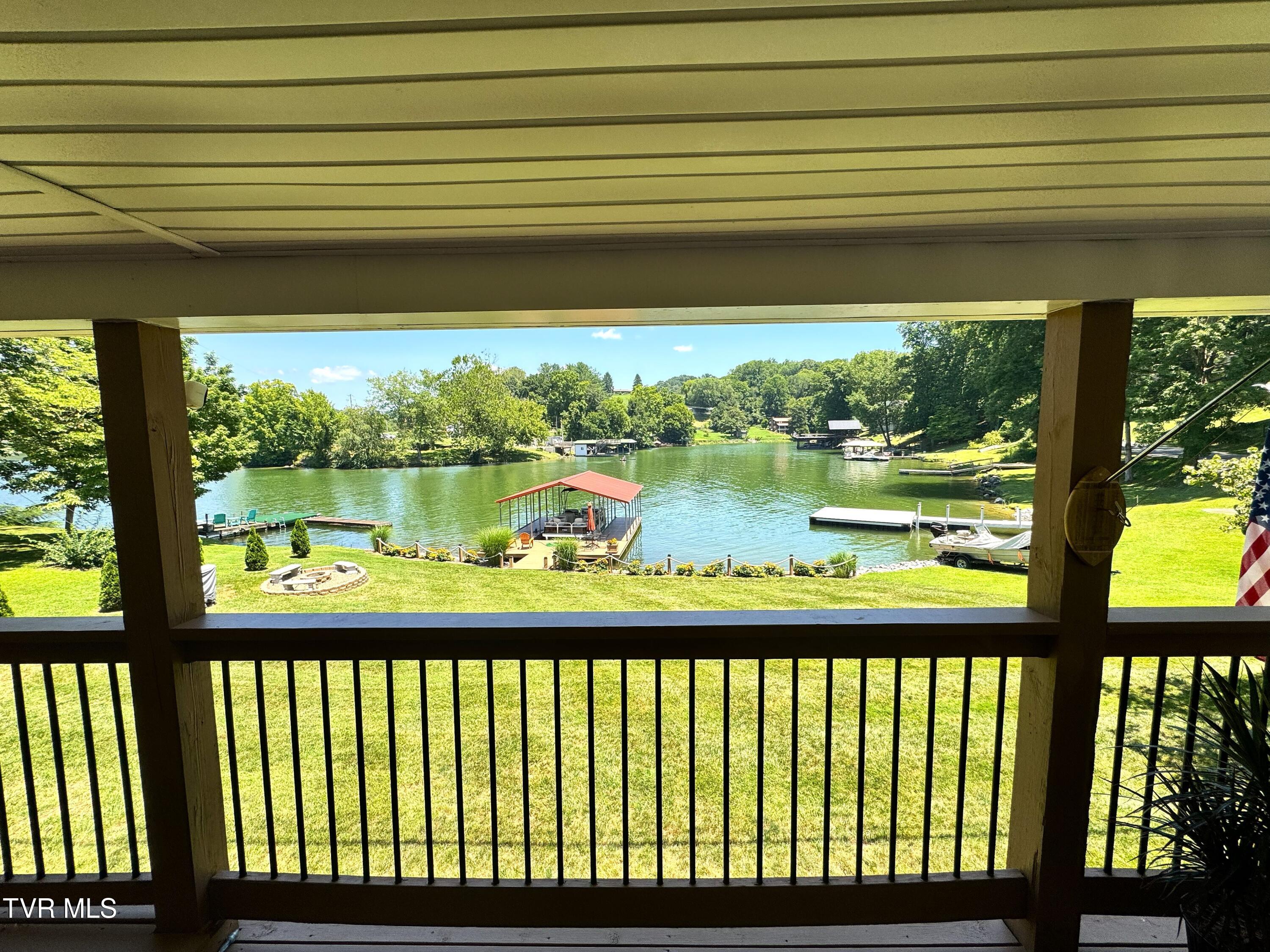 400 Baywood Drive — photo