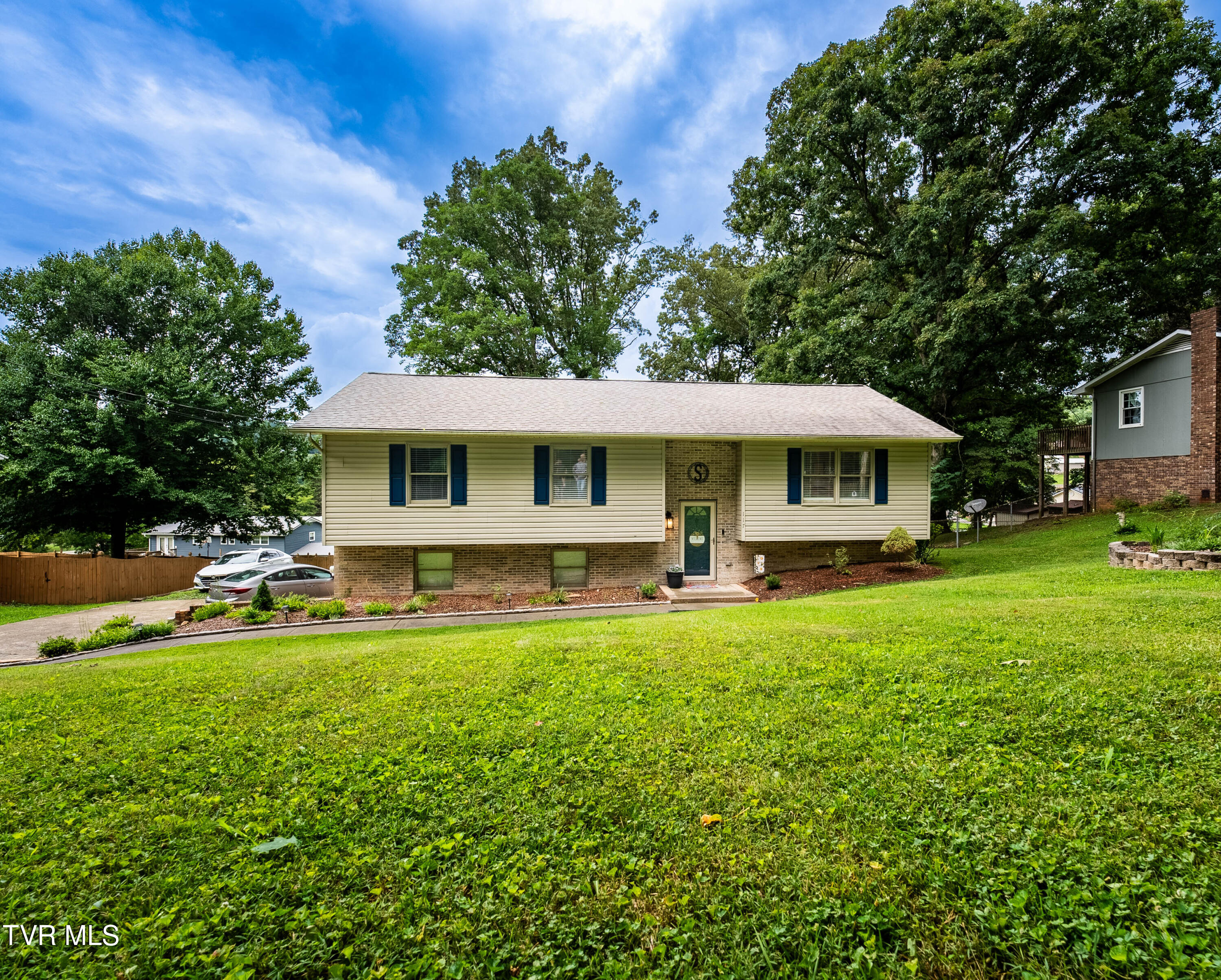 117 Kings Mountain Drive — photo