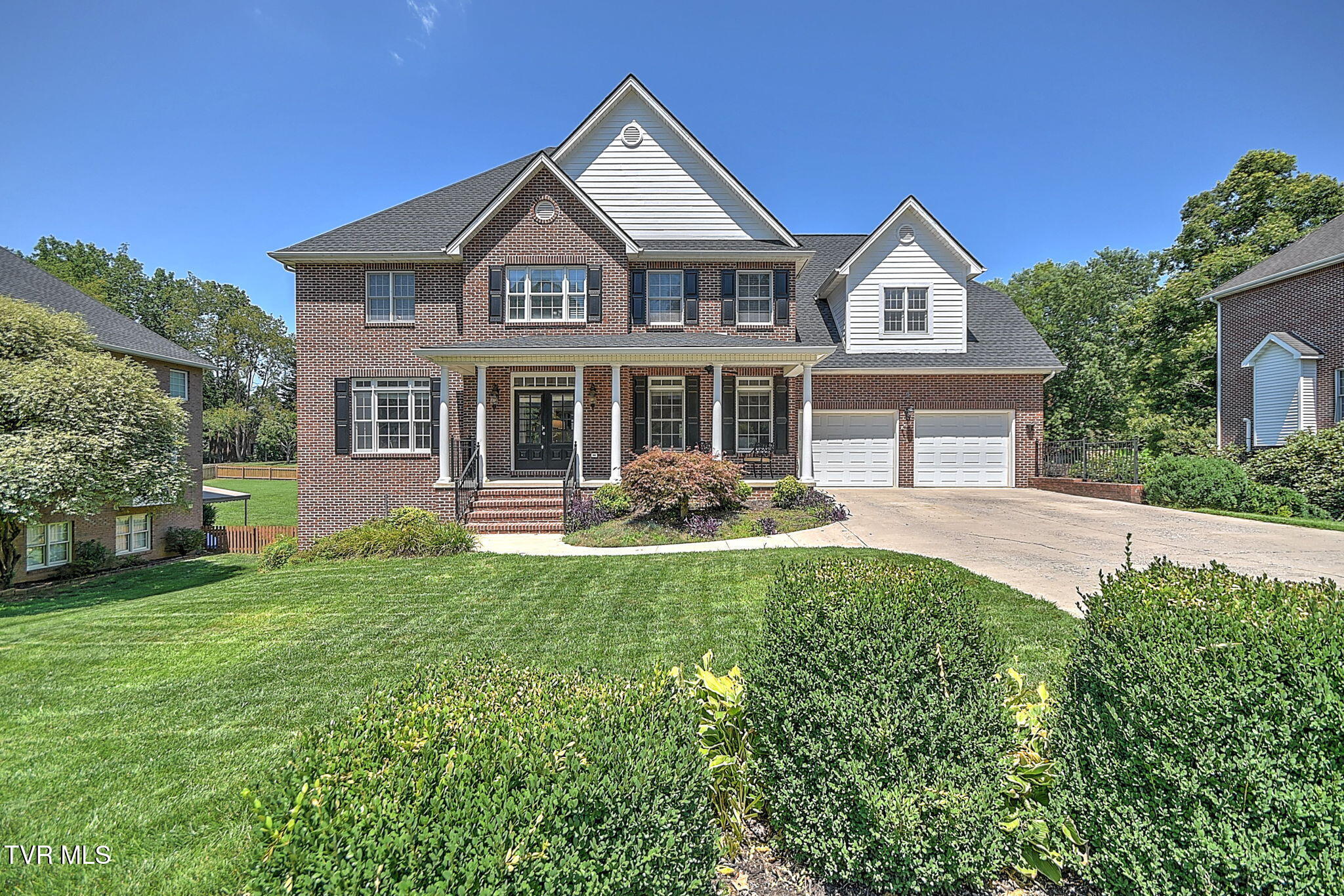 9 Wayland Court — photo