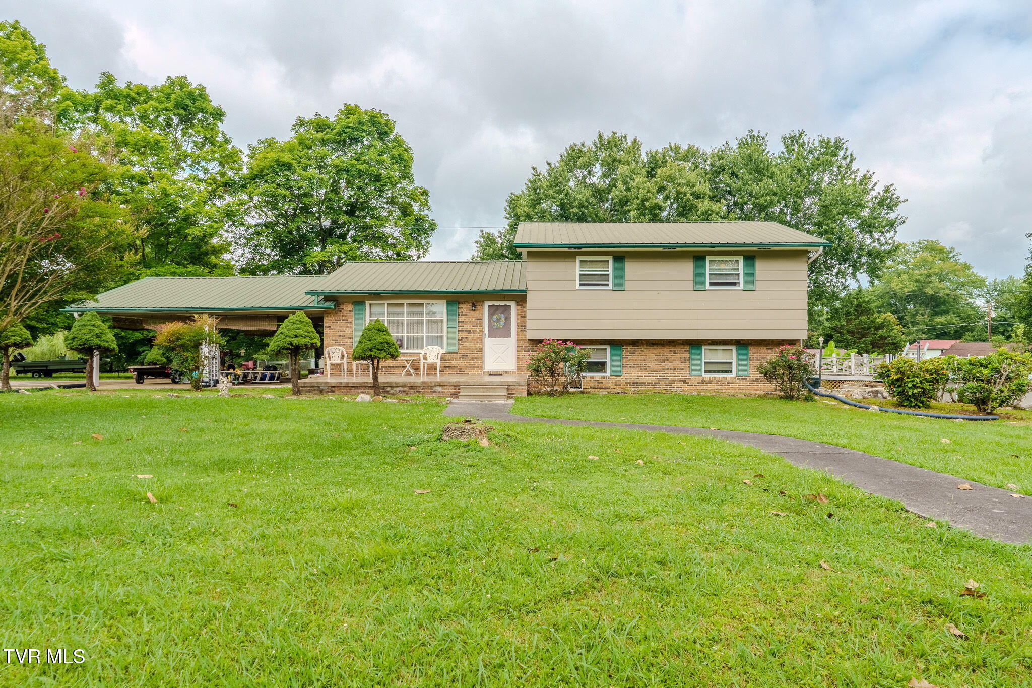 114 Sycamore Drive — photo