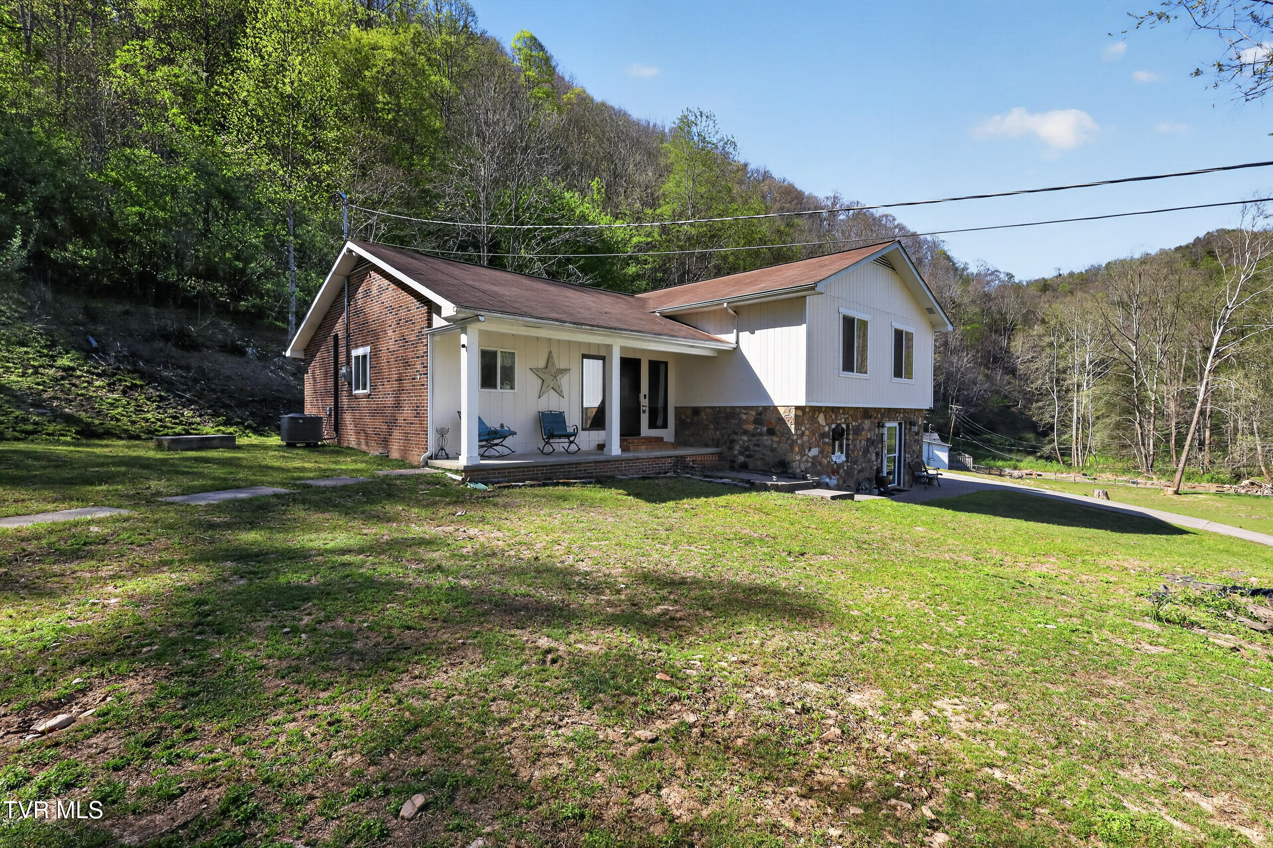 11343 Robinson Hollow Road — photo