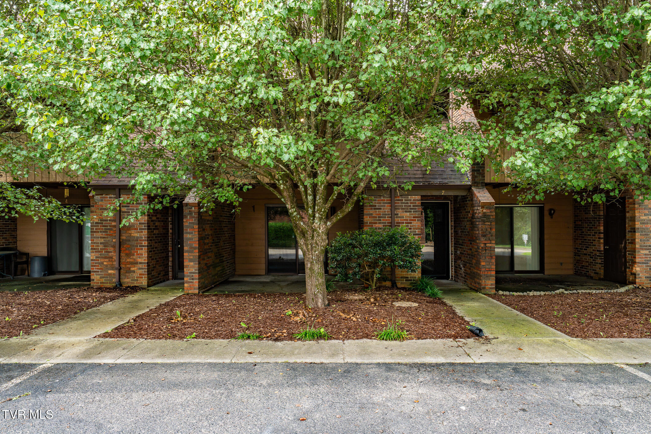 500 Fleetwood Drive 7 — photo