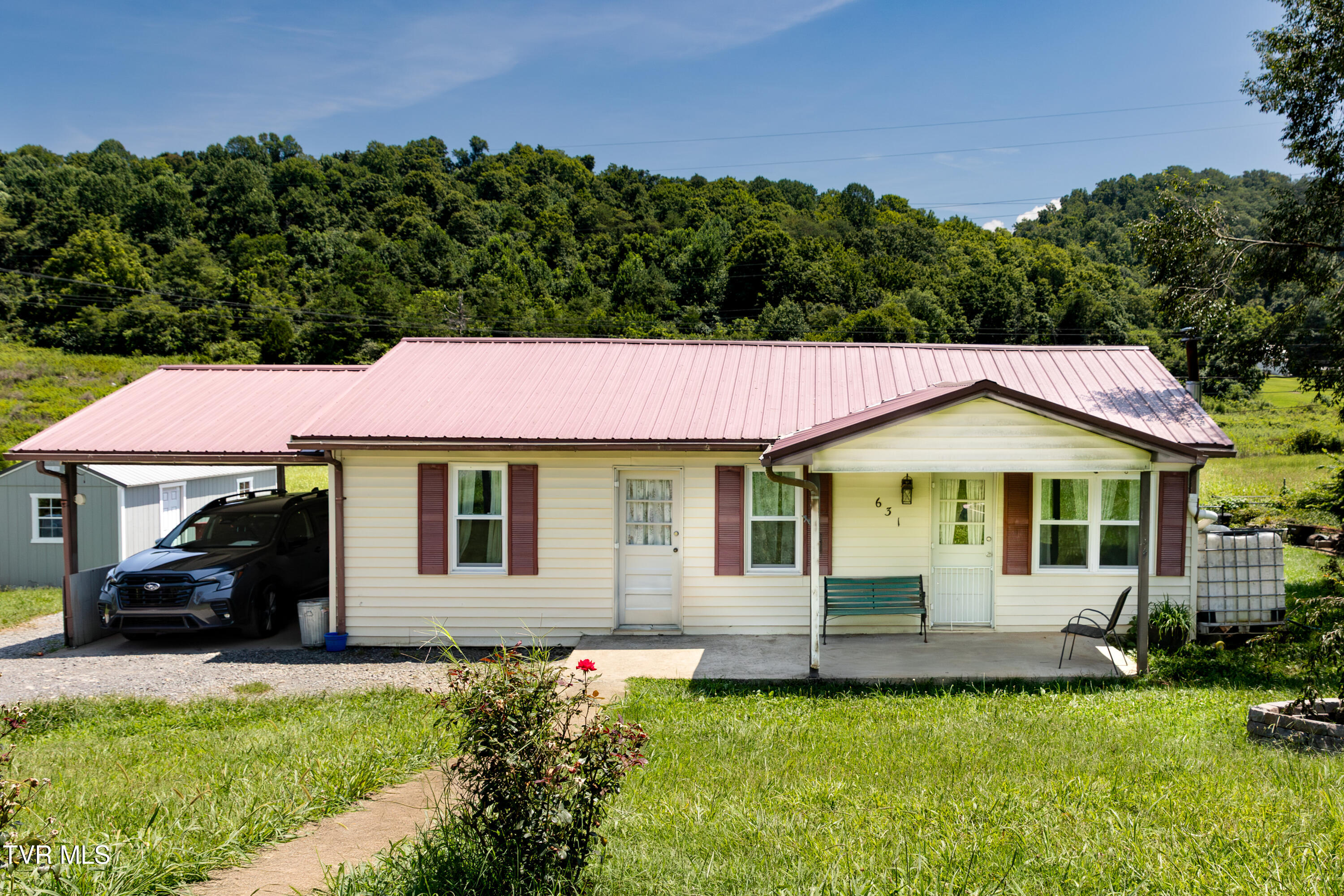 631 Lee Valley Road — photo
