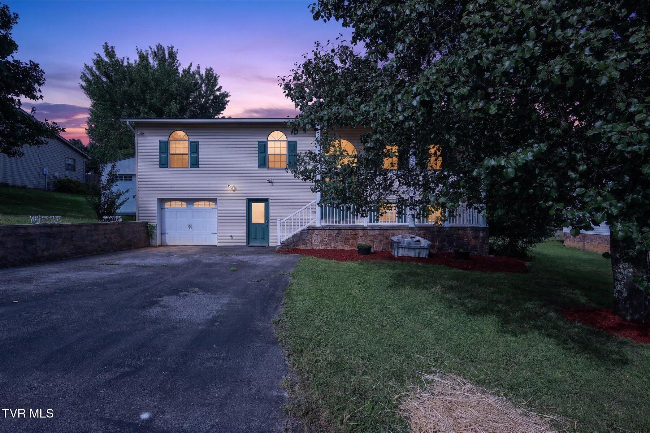 3605 Ian Drive — photo