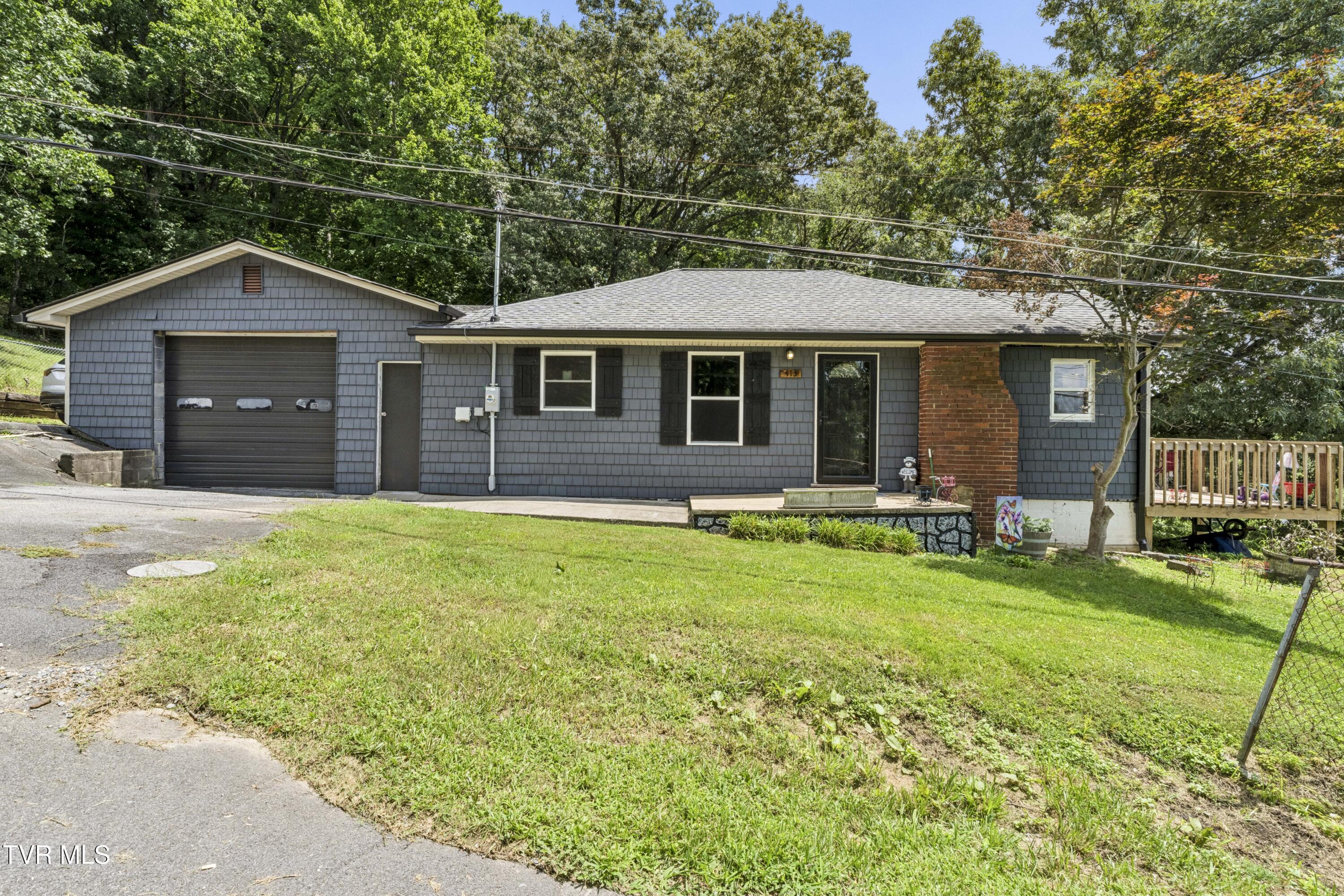 413 Northcott Drive — photo