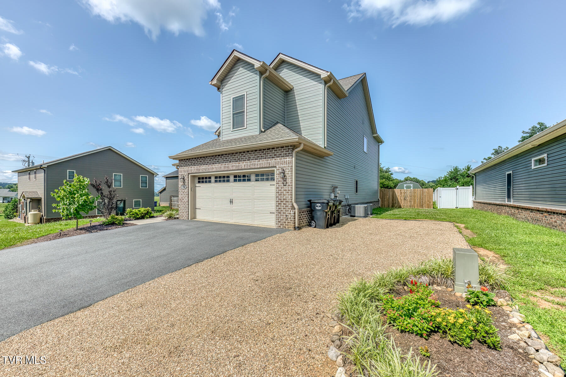 933 Riddle Ridge, Jonesborough, TN 37659 — photo 3
