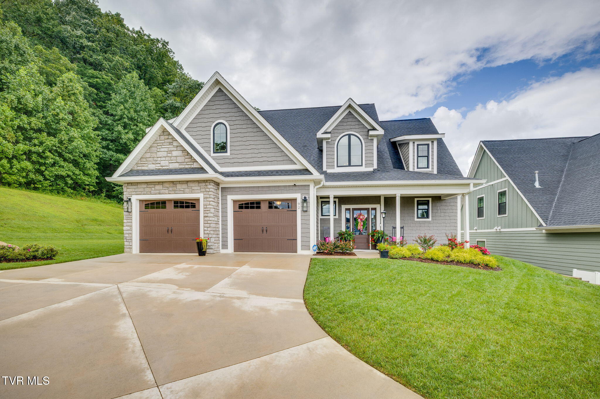 92 Slonaker Circle — photo