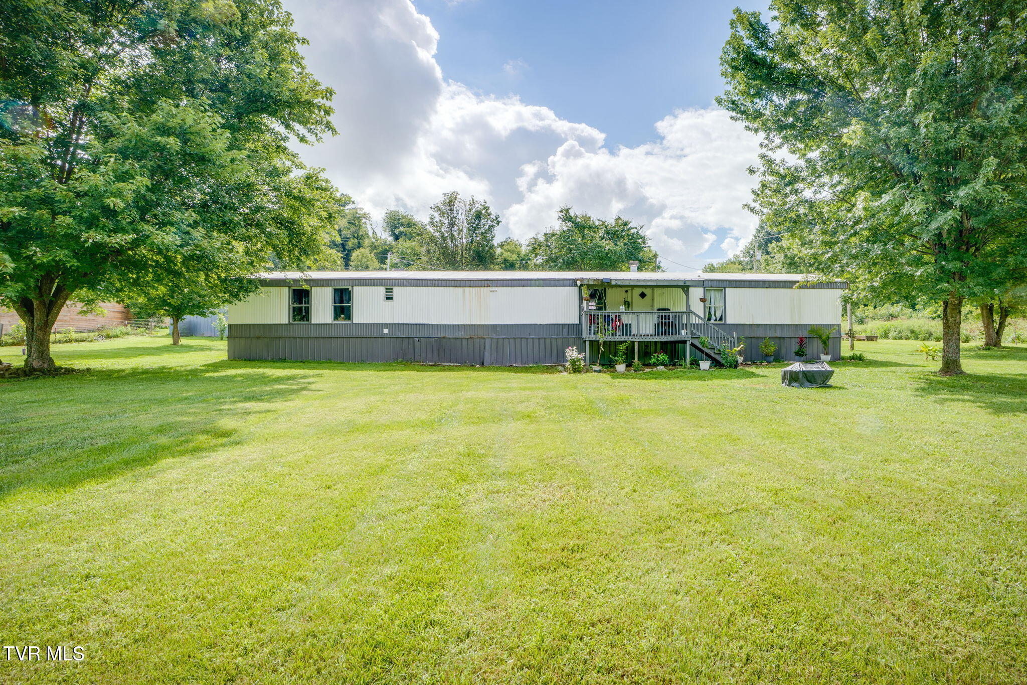 570 Happy Valley Road — photo