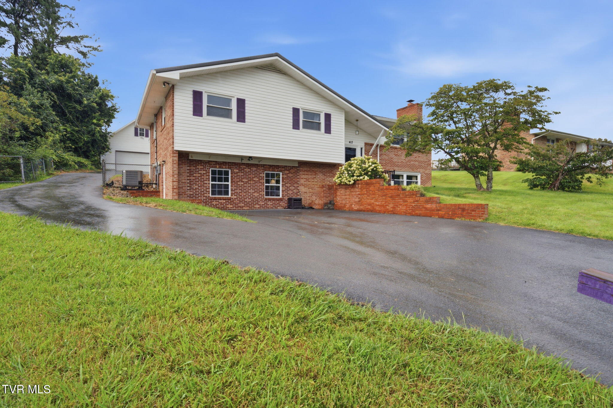 417 Mount Area Drive — photo