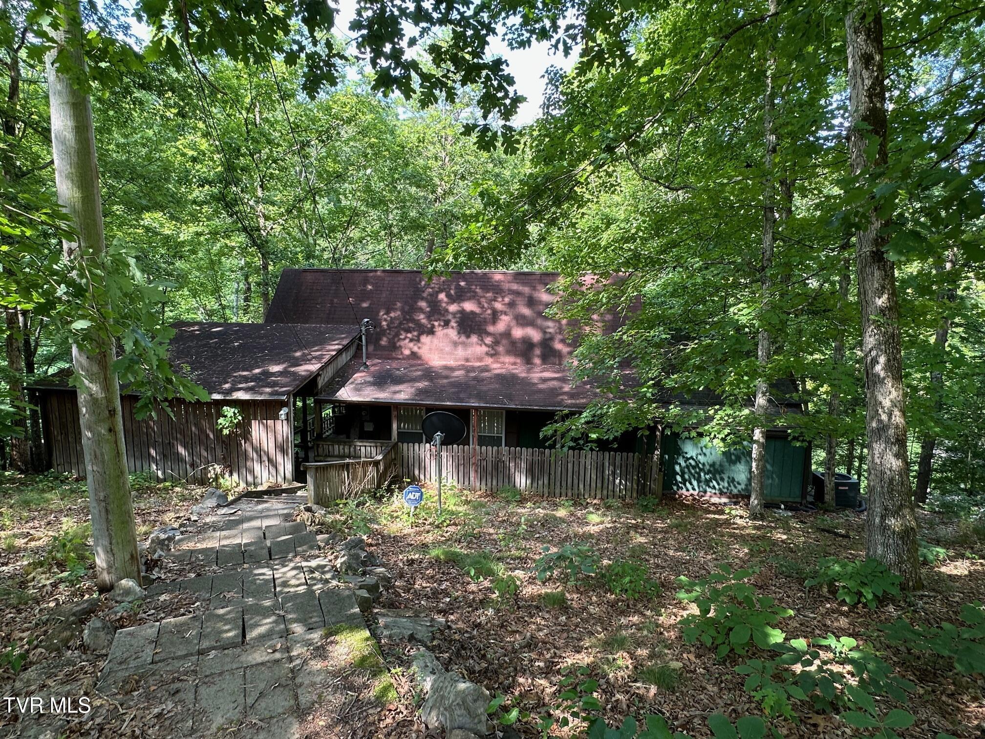 2320 Devault Bridge Road — photo