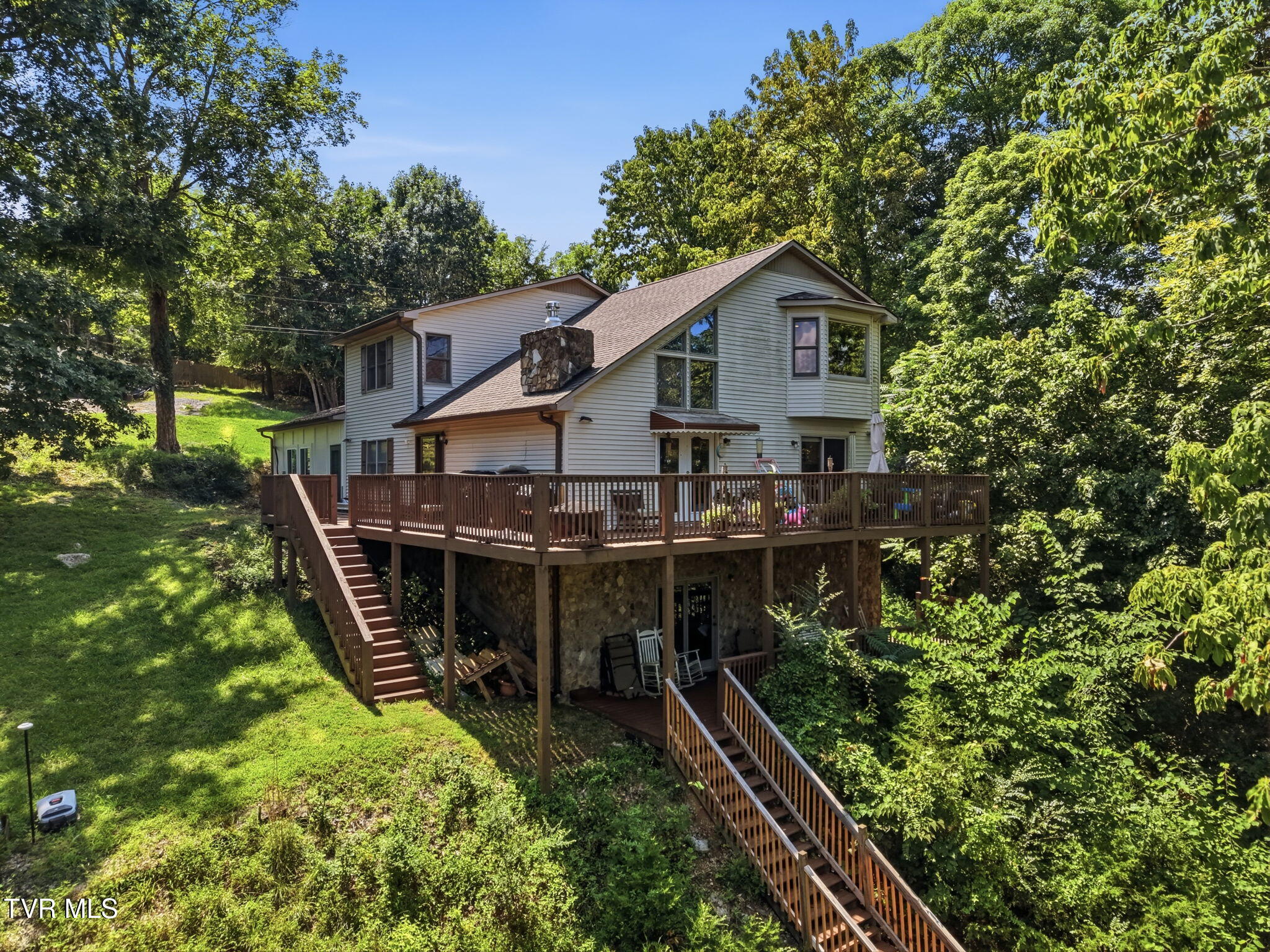 472 Hideaway Farm Road — photo