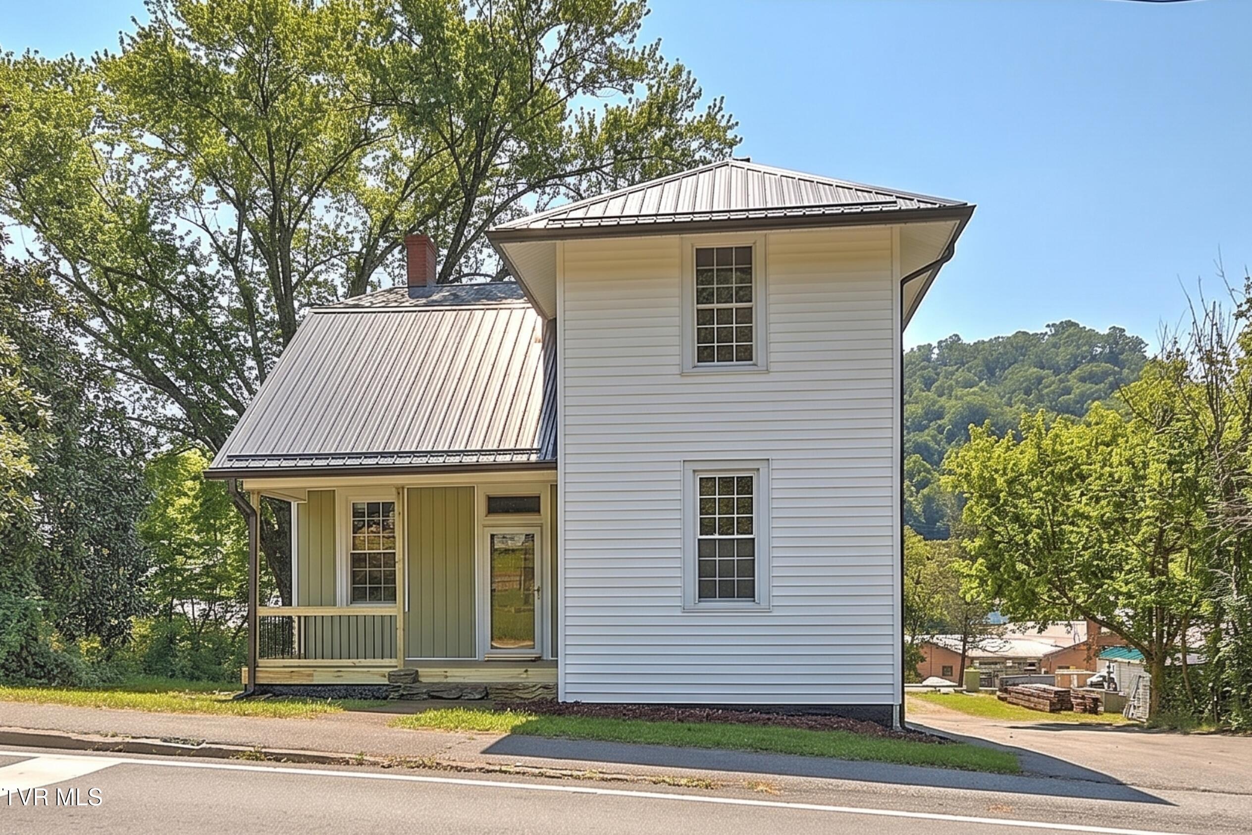 308 East Main Street — photo