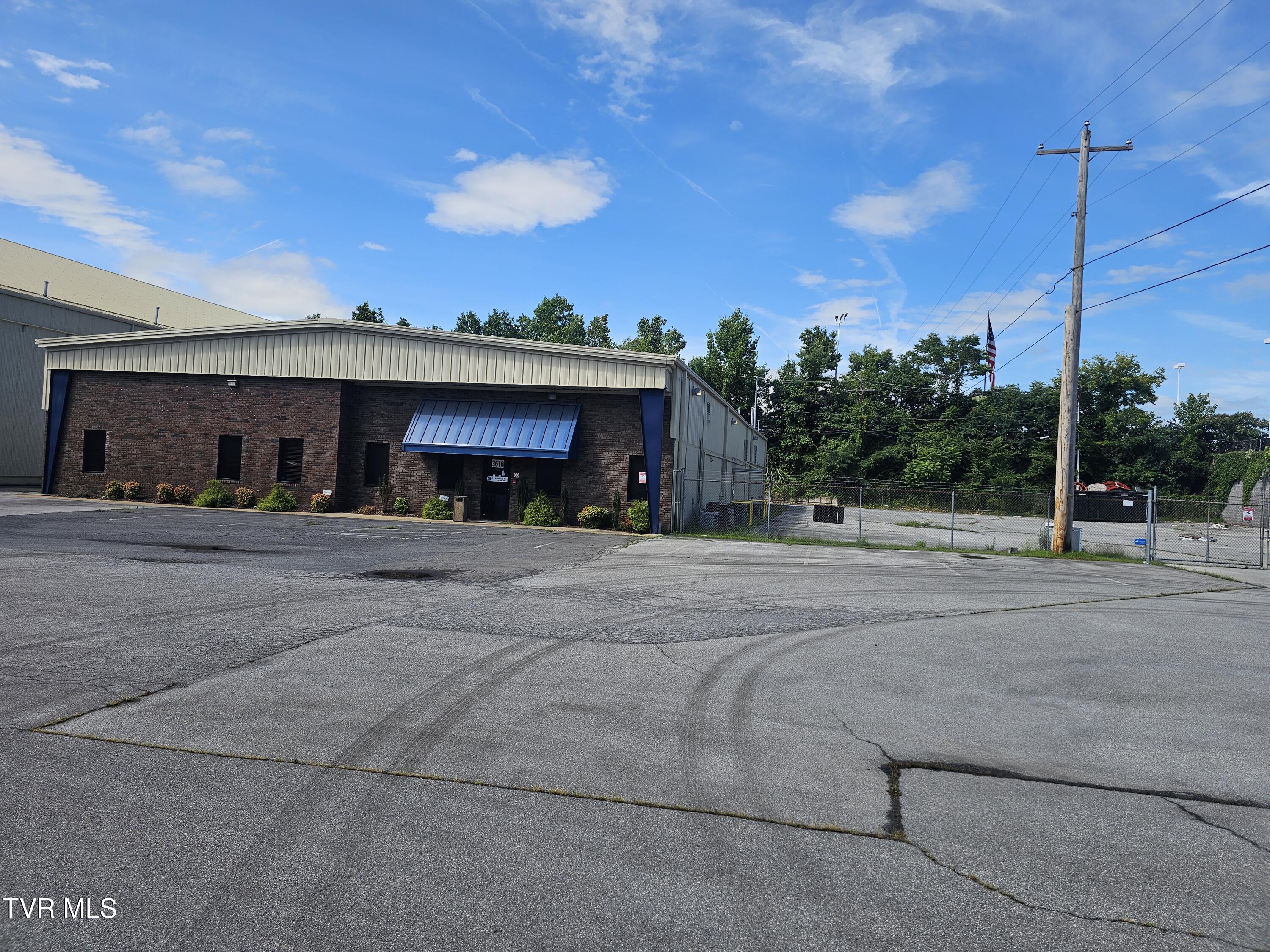3616 Bristol Highway — photo