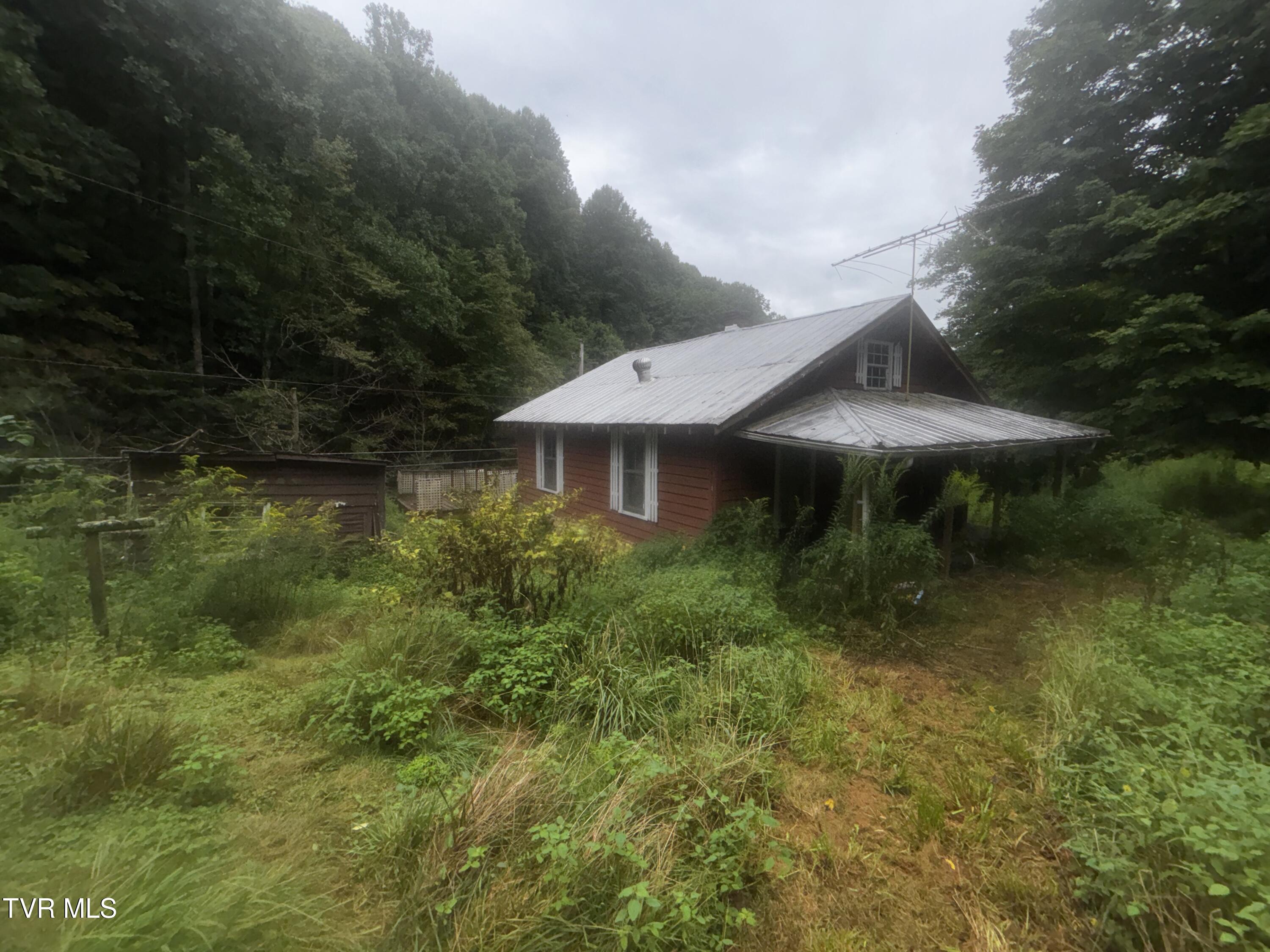 7872 Dry Fork Road — photo
