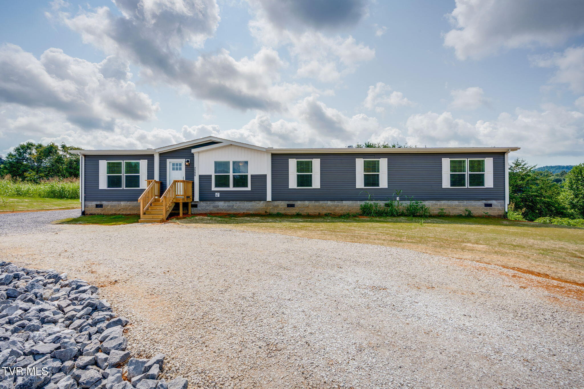 2596 White Sands Road — photo