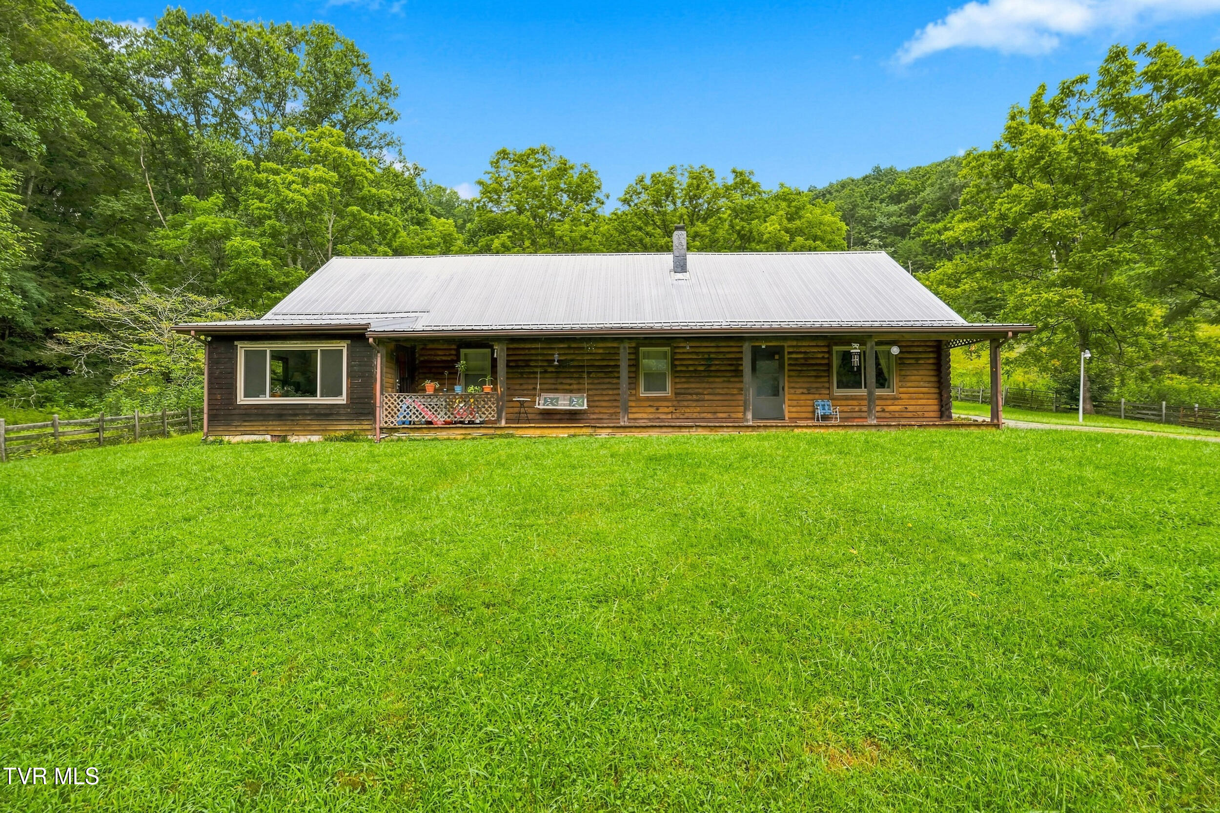 437 Still House Hollow Road — photo
