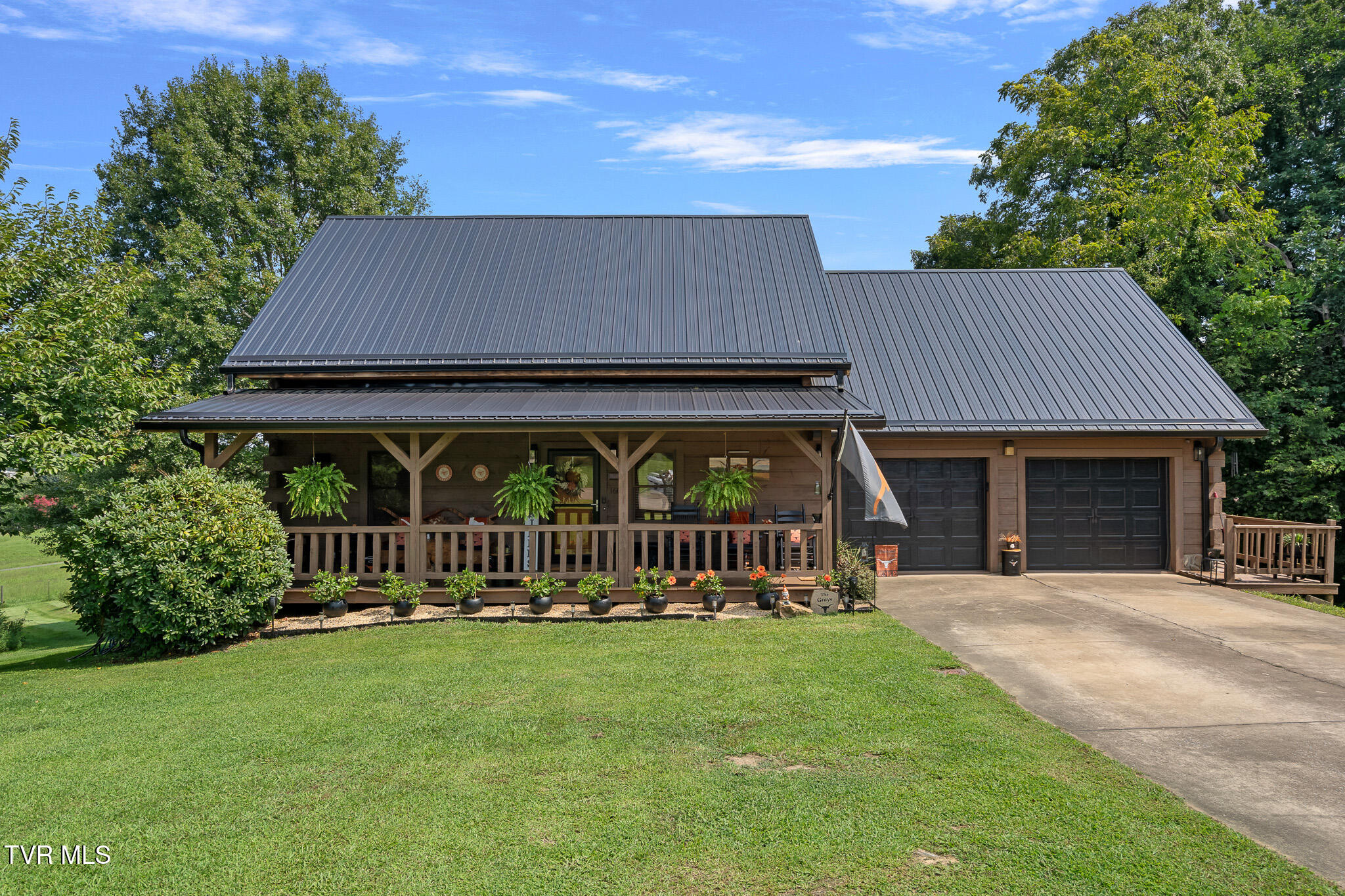 160 Bluebonnet Lane — photo