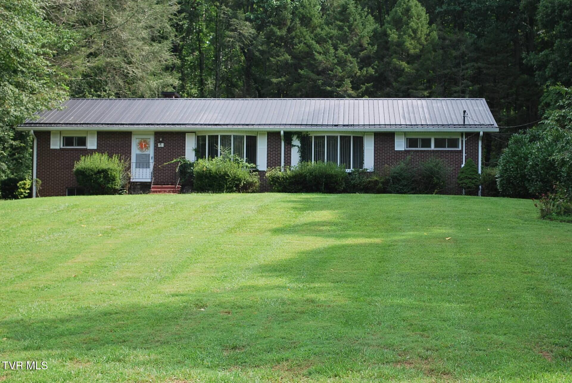 123 Rolling Hills Road — photo