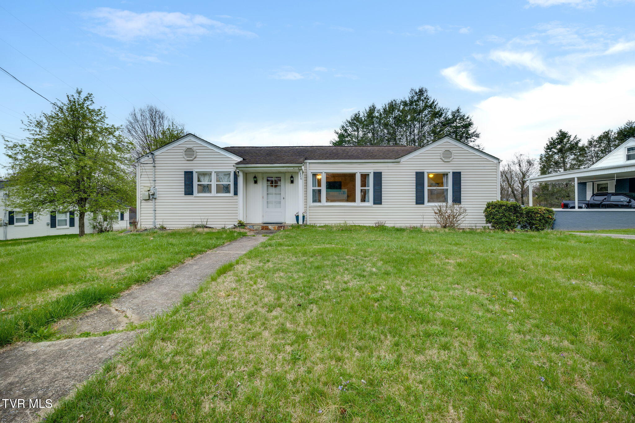 1326 Valley Drive — photo