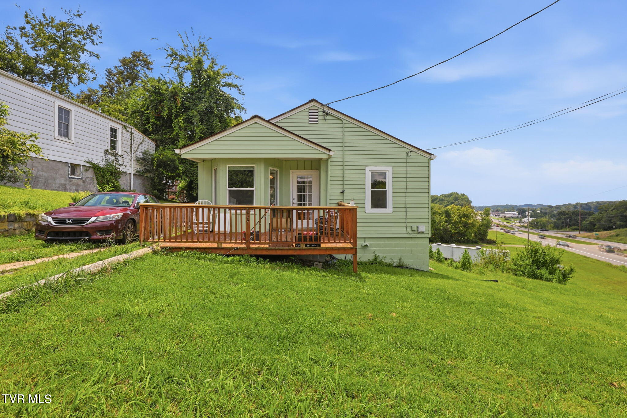 209 East Broyles Street — photo
