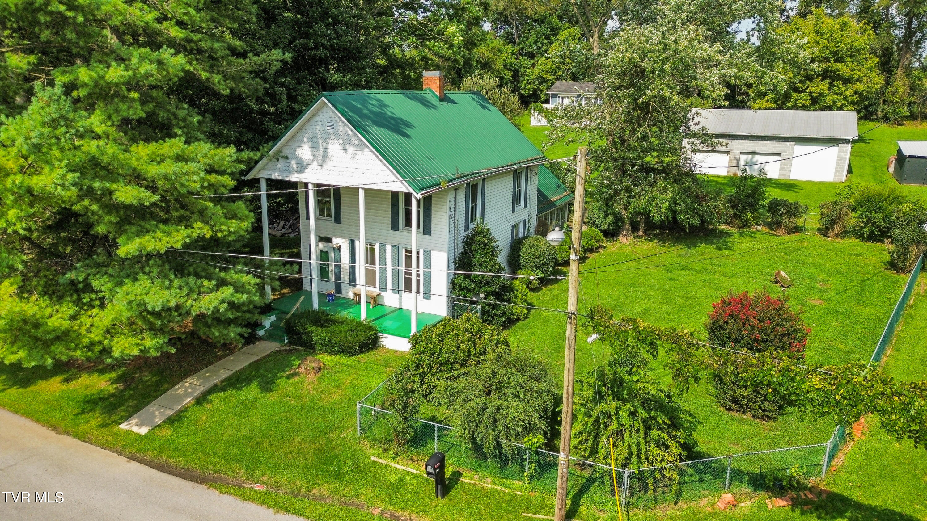 343 Magnolia Drive — photo