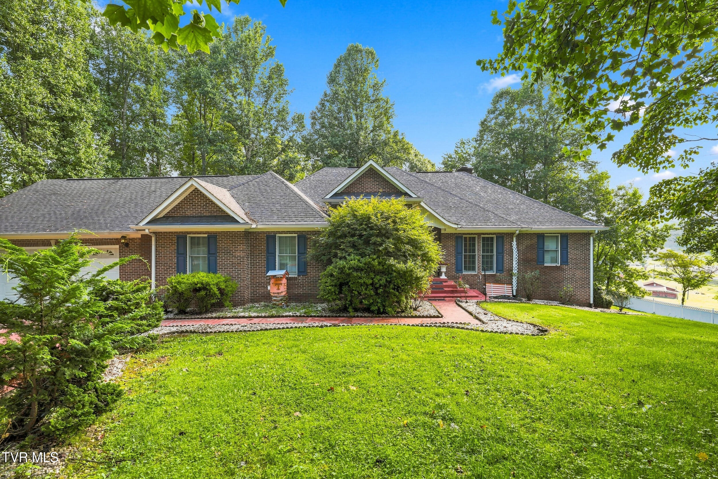 332 Cawood Court — photo