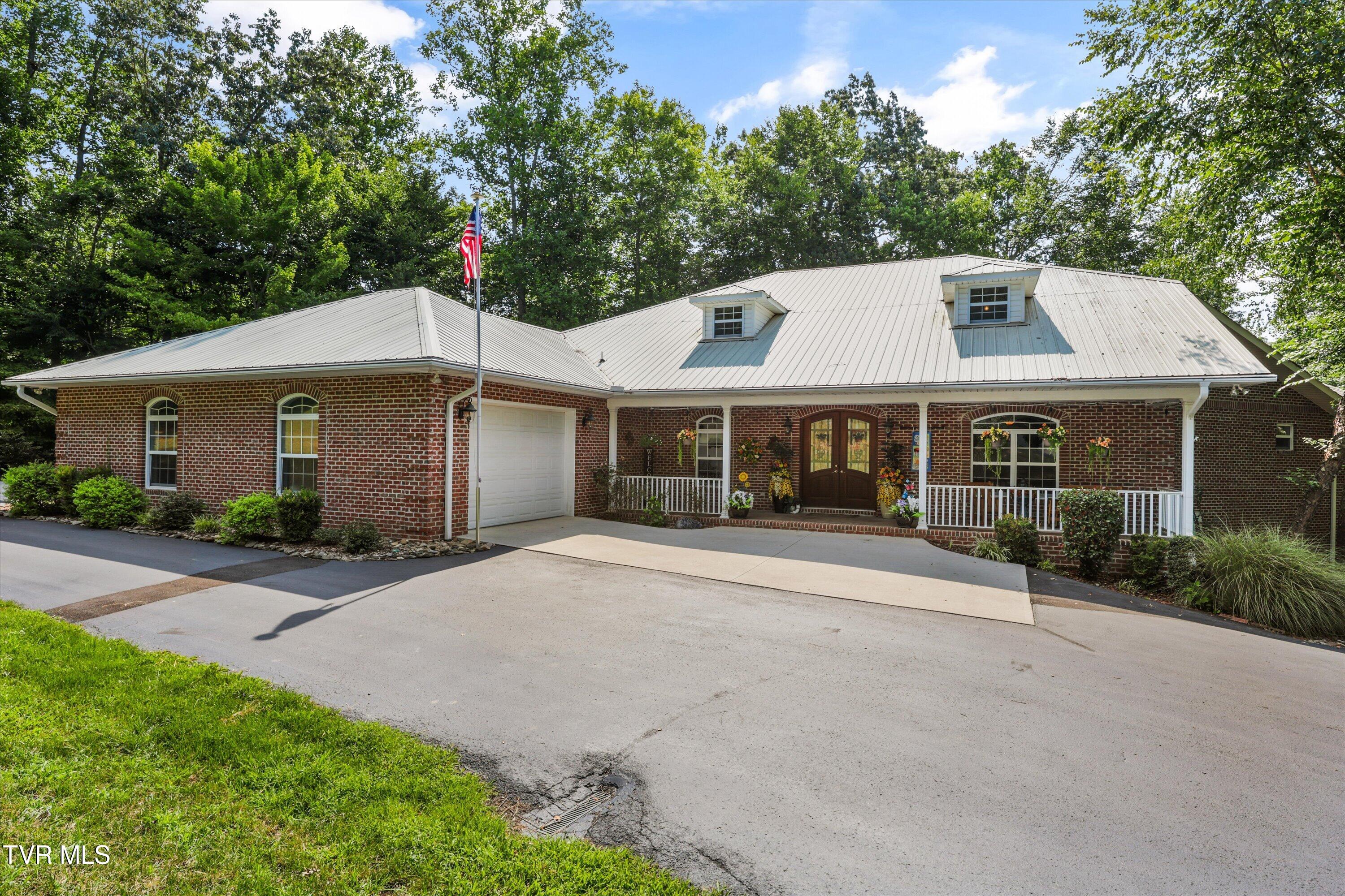 860 Black Fox Harbor — photo