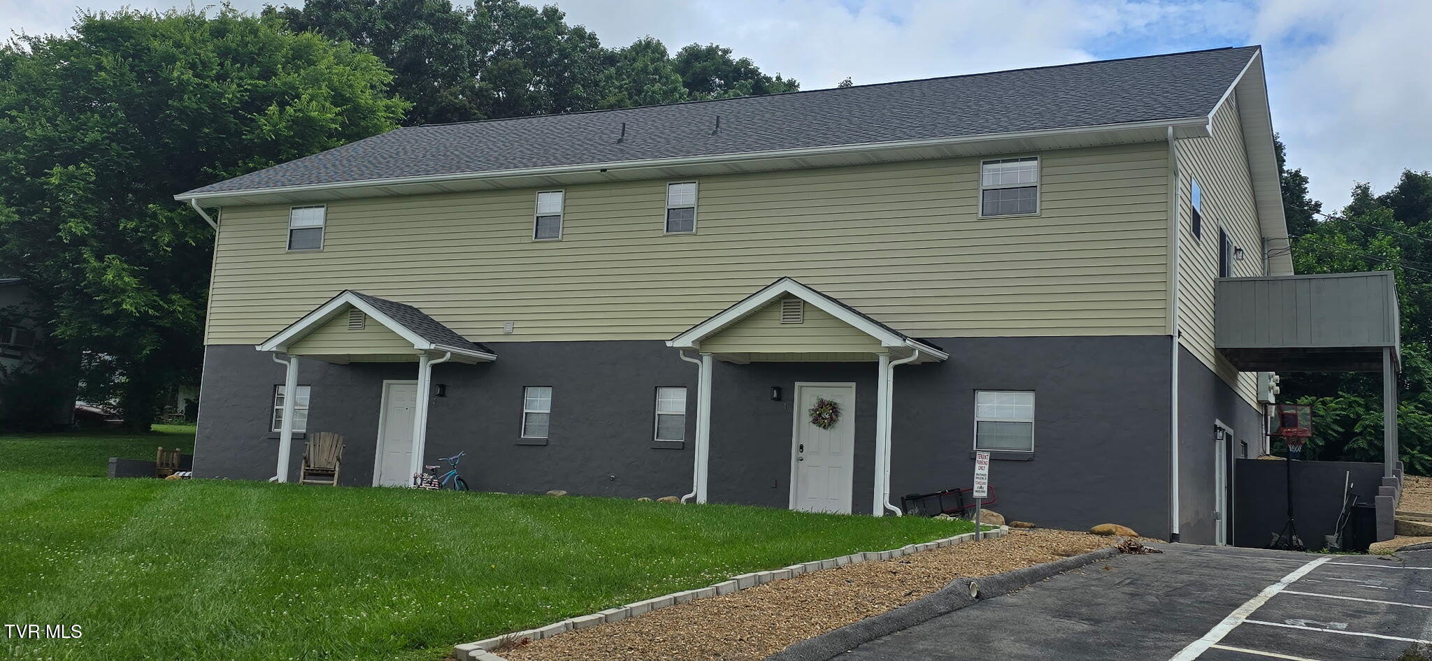 740 Sunnyside Road 4 — photo